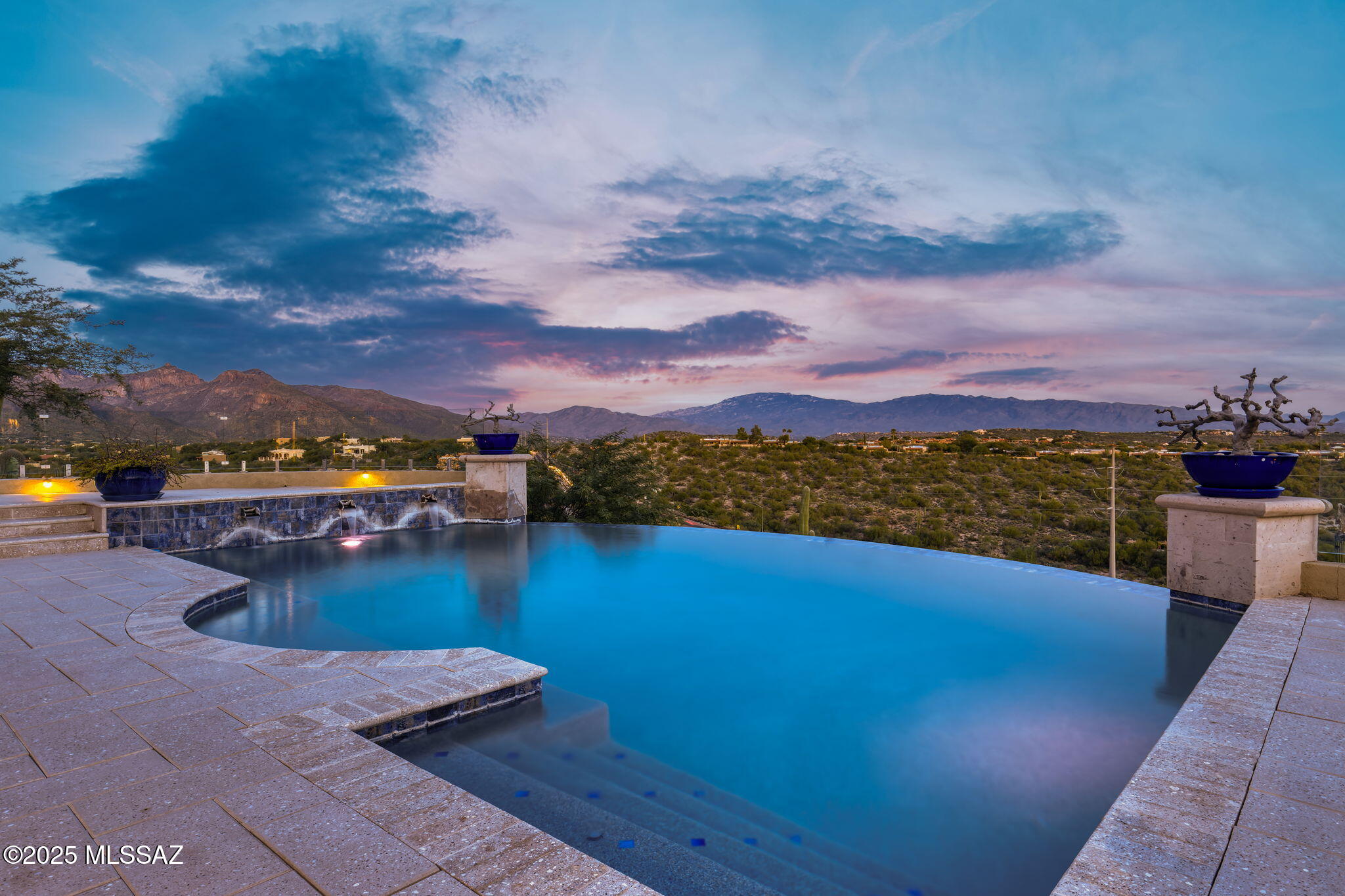 6110 E Paseo Cimarron