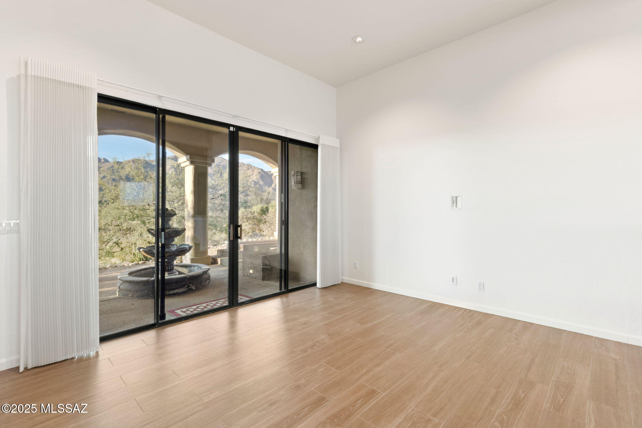 6110 E Paseo Cimarron