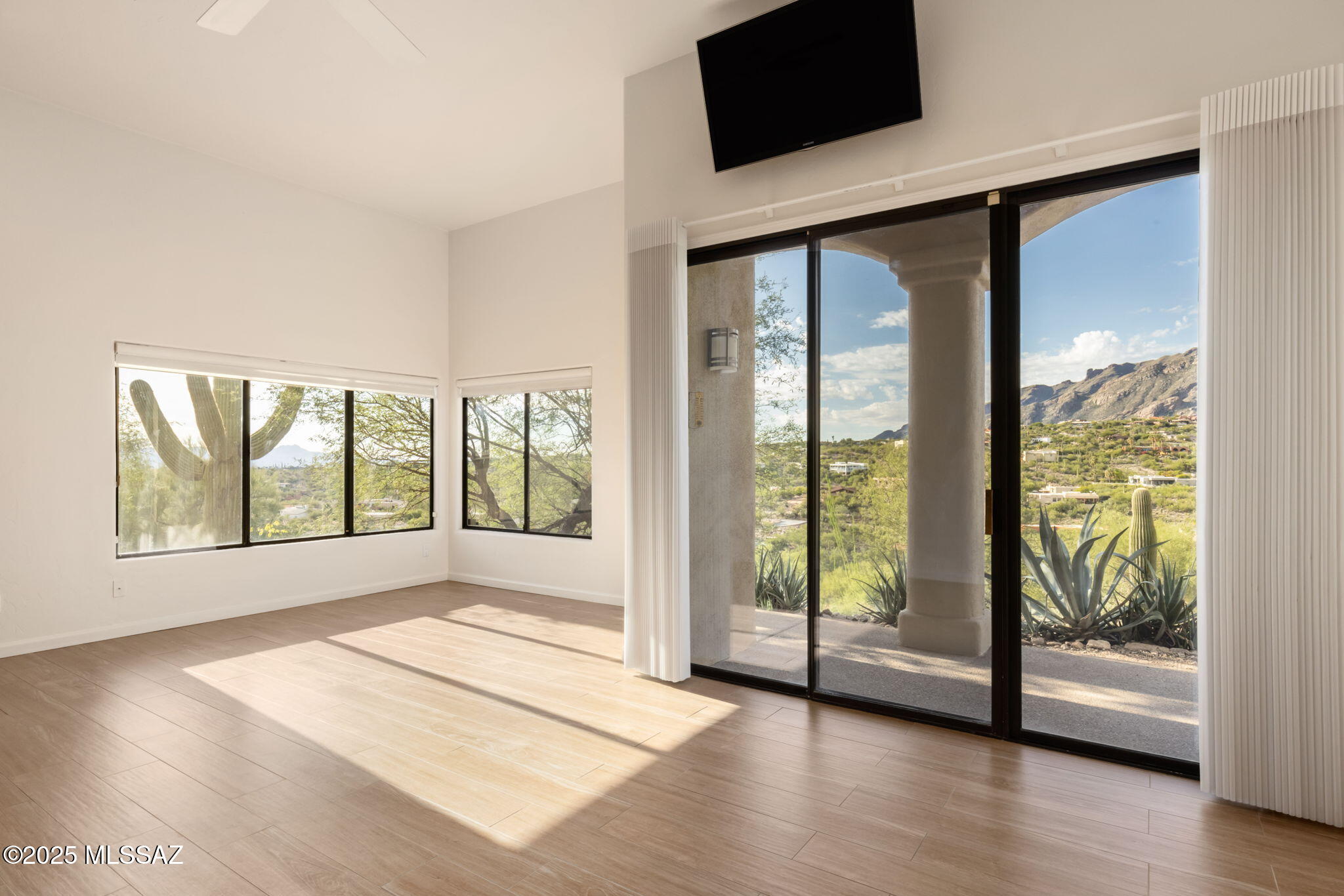 6110 E Paseo Cimarron