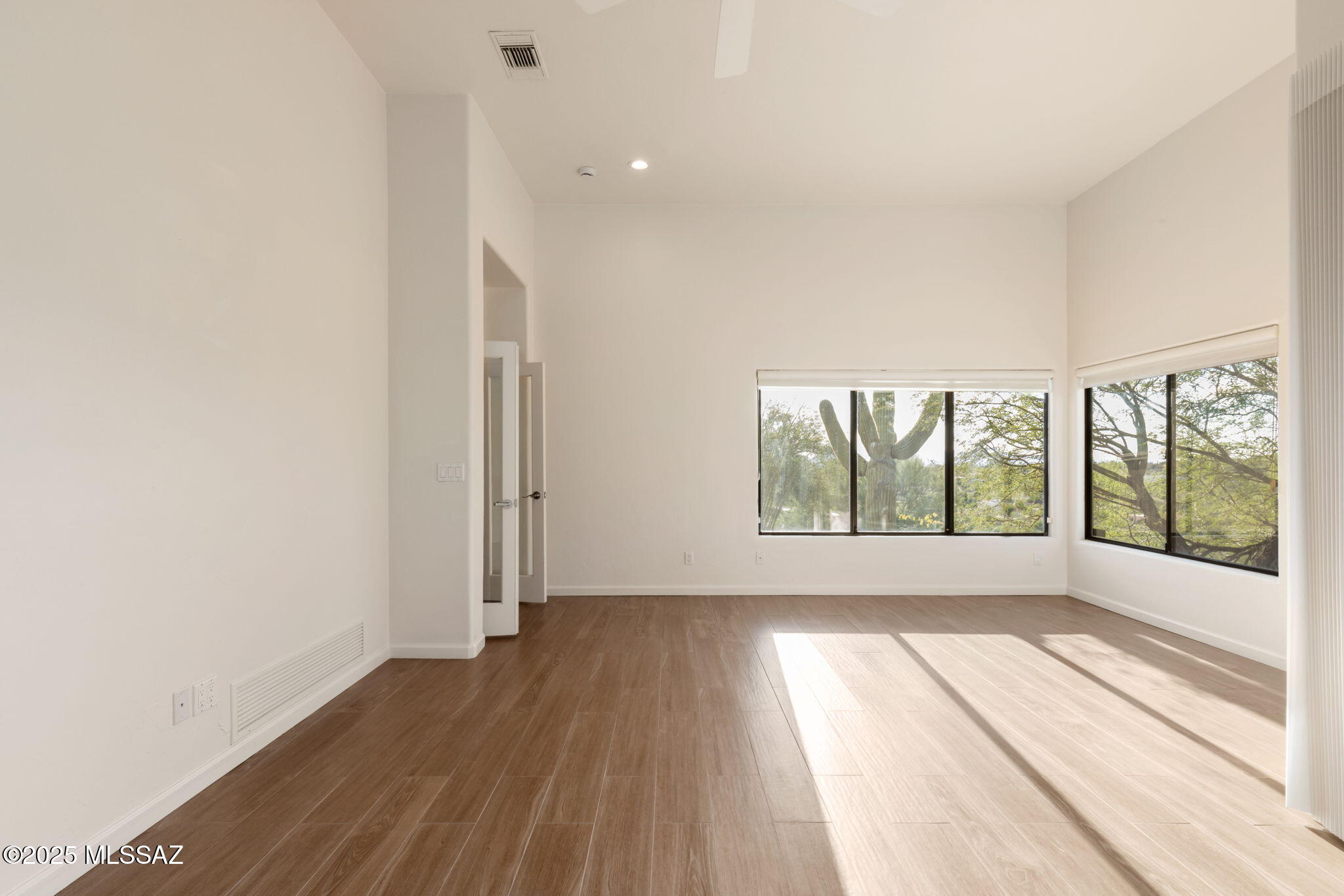 6110 E Paseo Cimarron