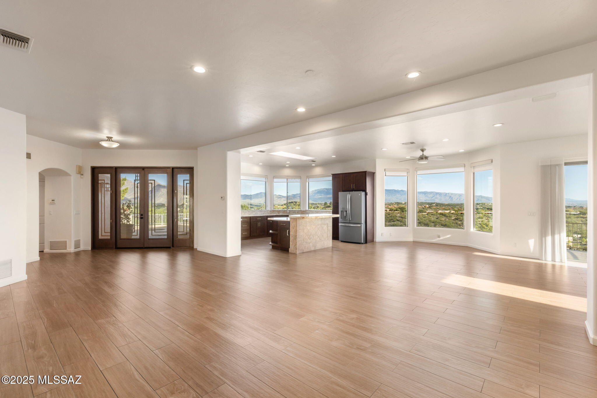 6110 E Paseo Cimarron