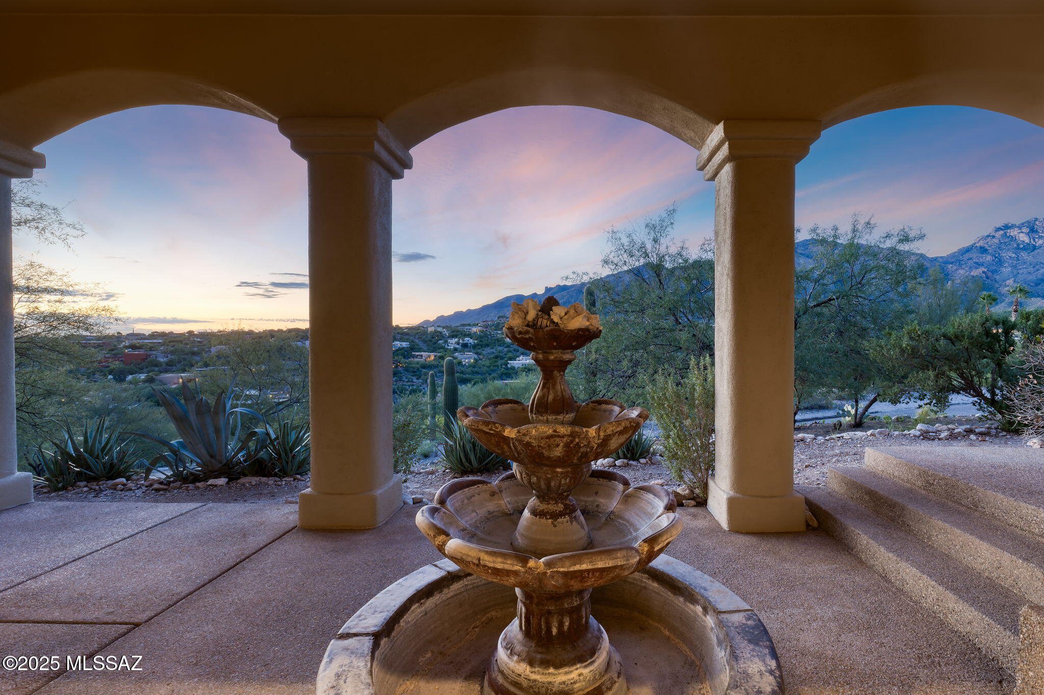 6110 E Paseo Cimarron