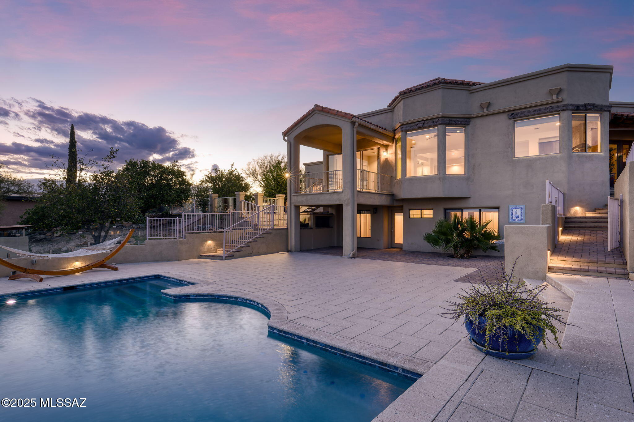 6110 E Paseo Cimarron