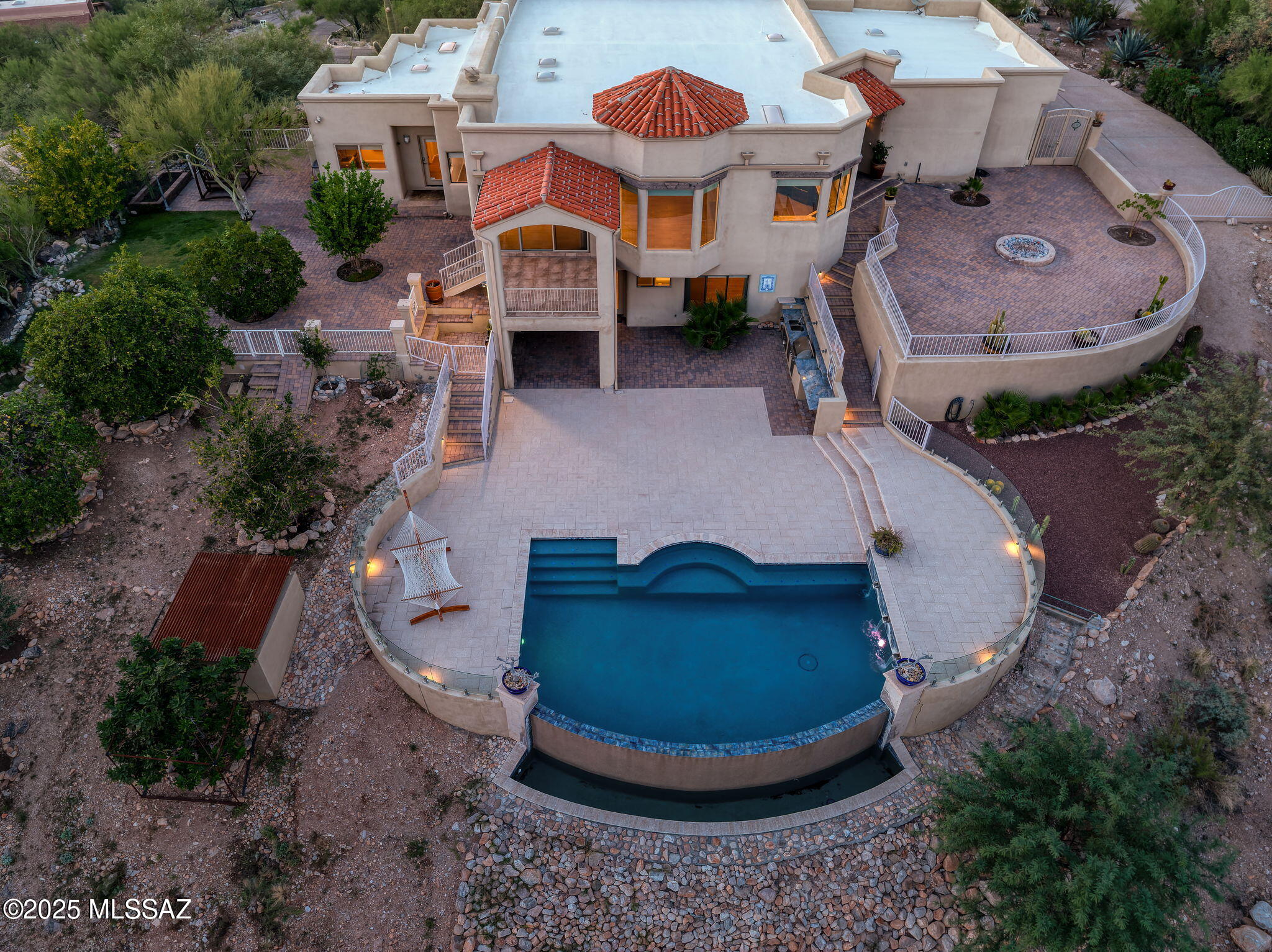 6110 E Paseo Cimarron