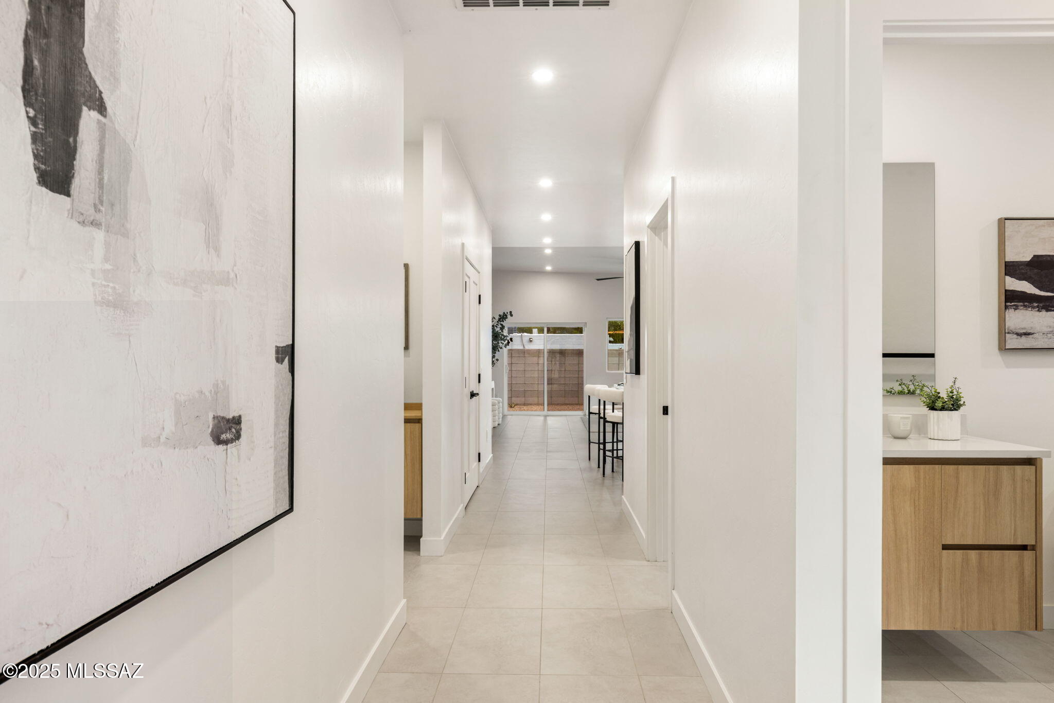 3934 E Elmwood Street