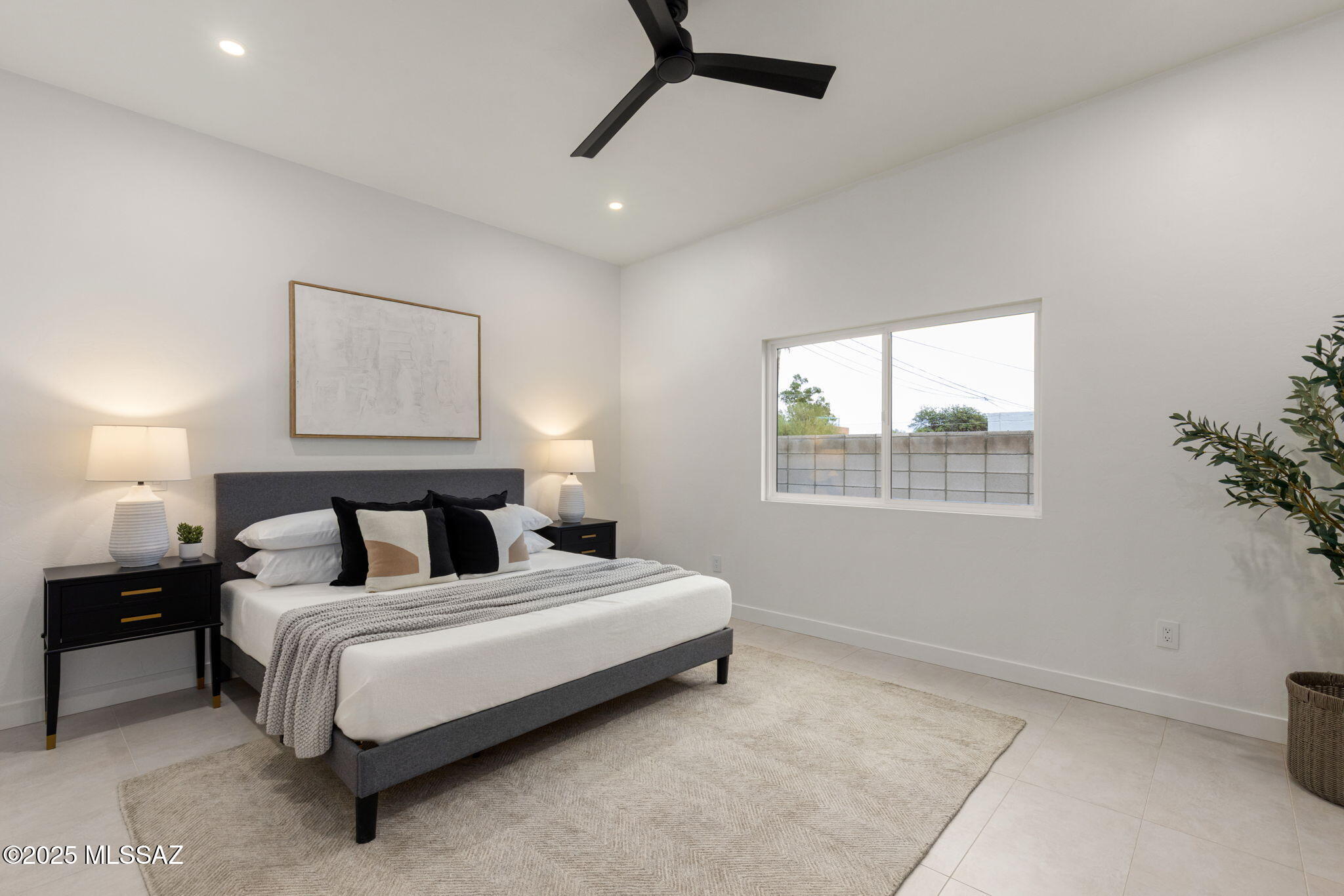 3934 E Elmwood Street