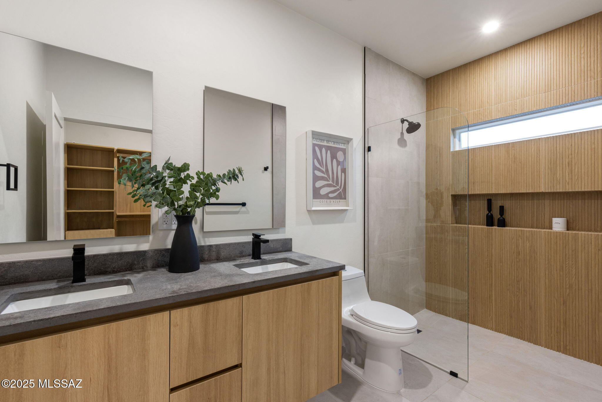 3934 E Elmwood Street