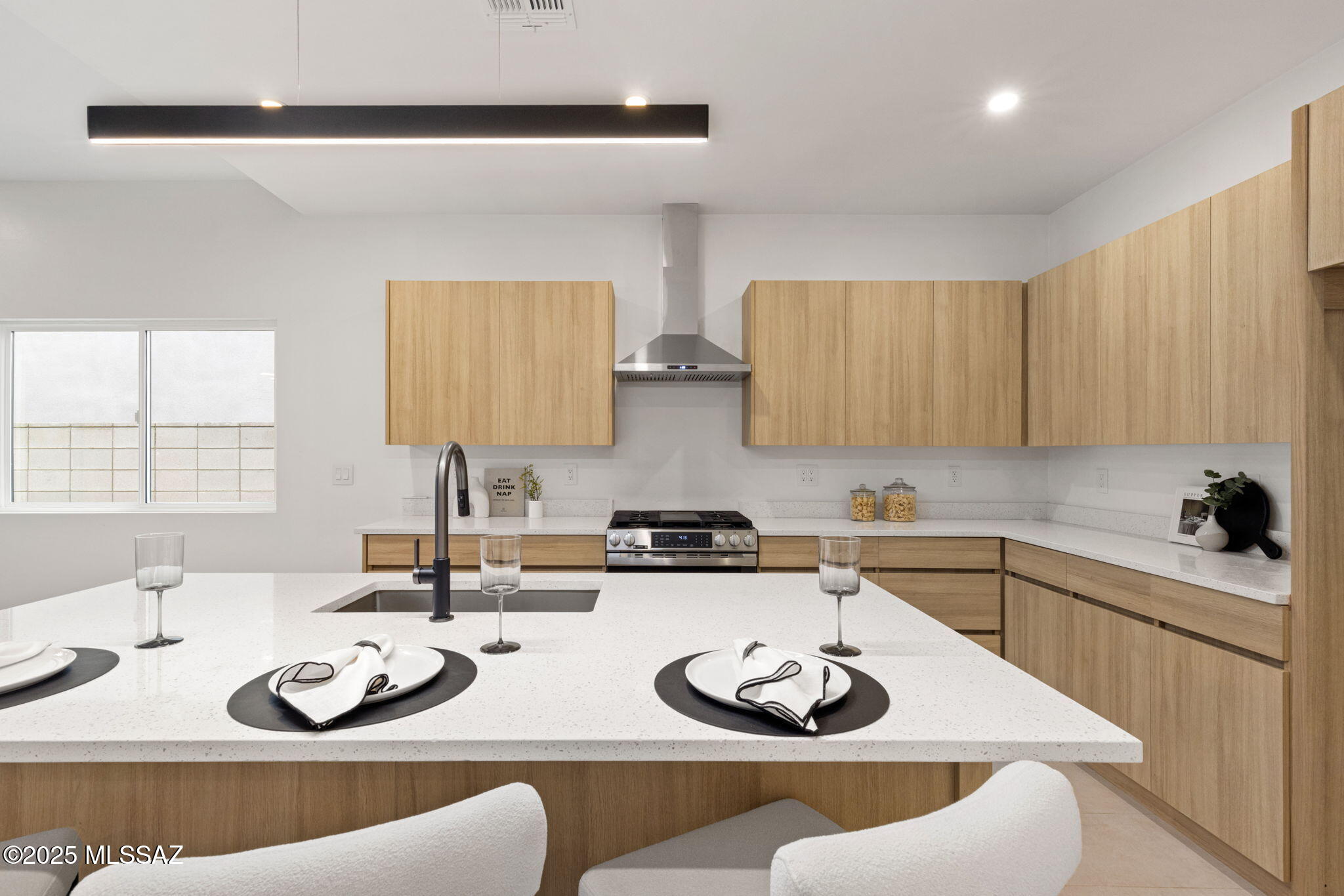 3934 E Elmwood Street