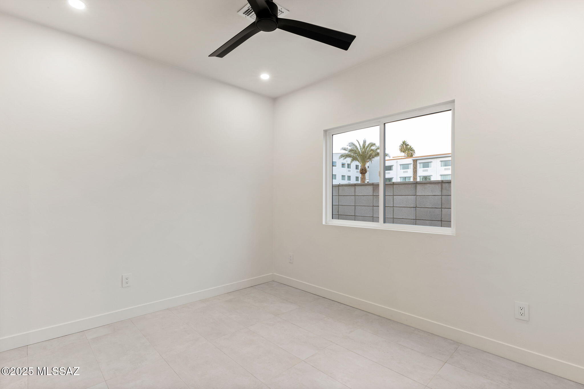 3934 E Elmwood Street