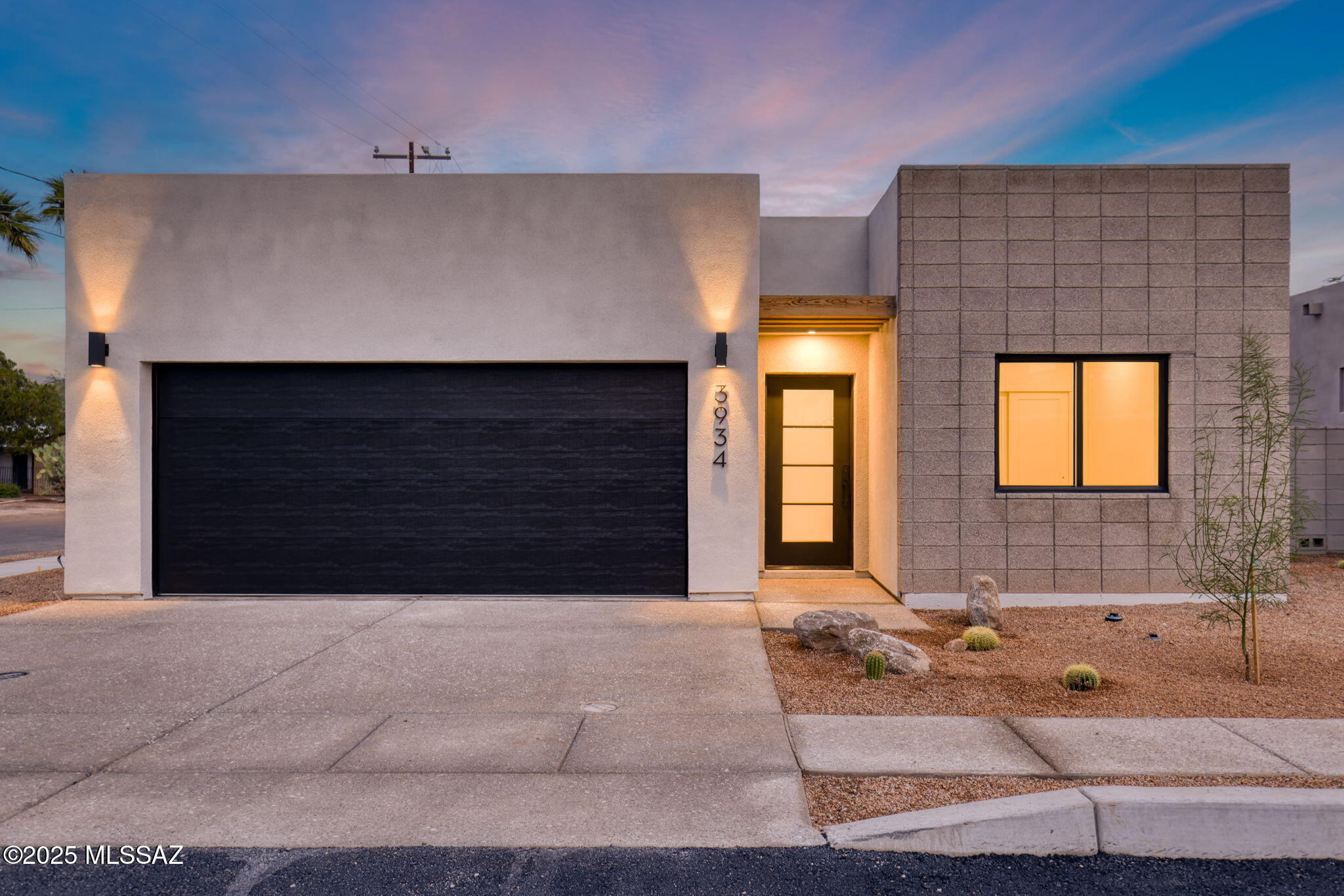 3934 E Elmwood Street