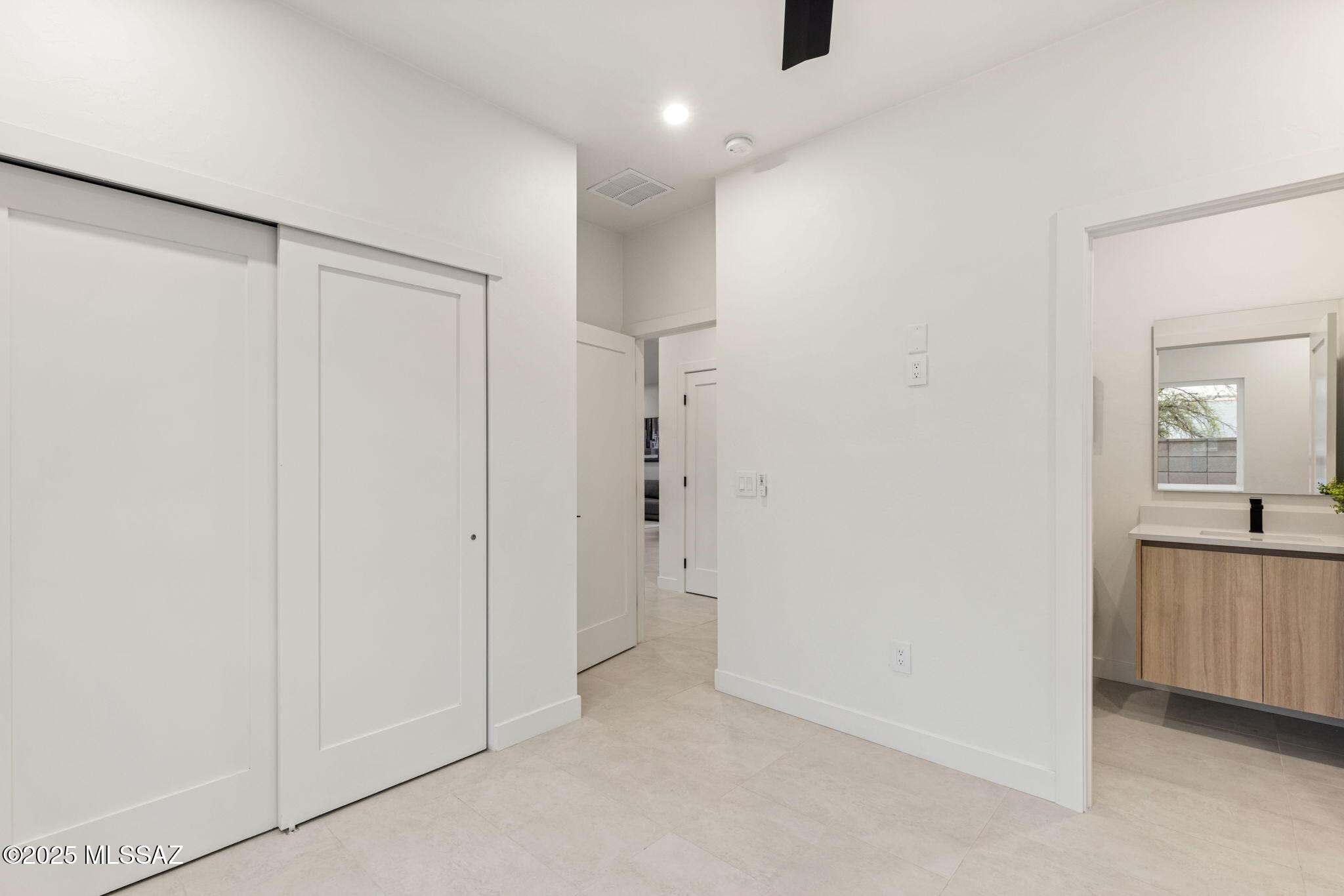 3934 E Elmwood Street