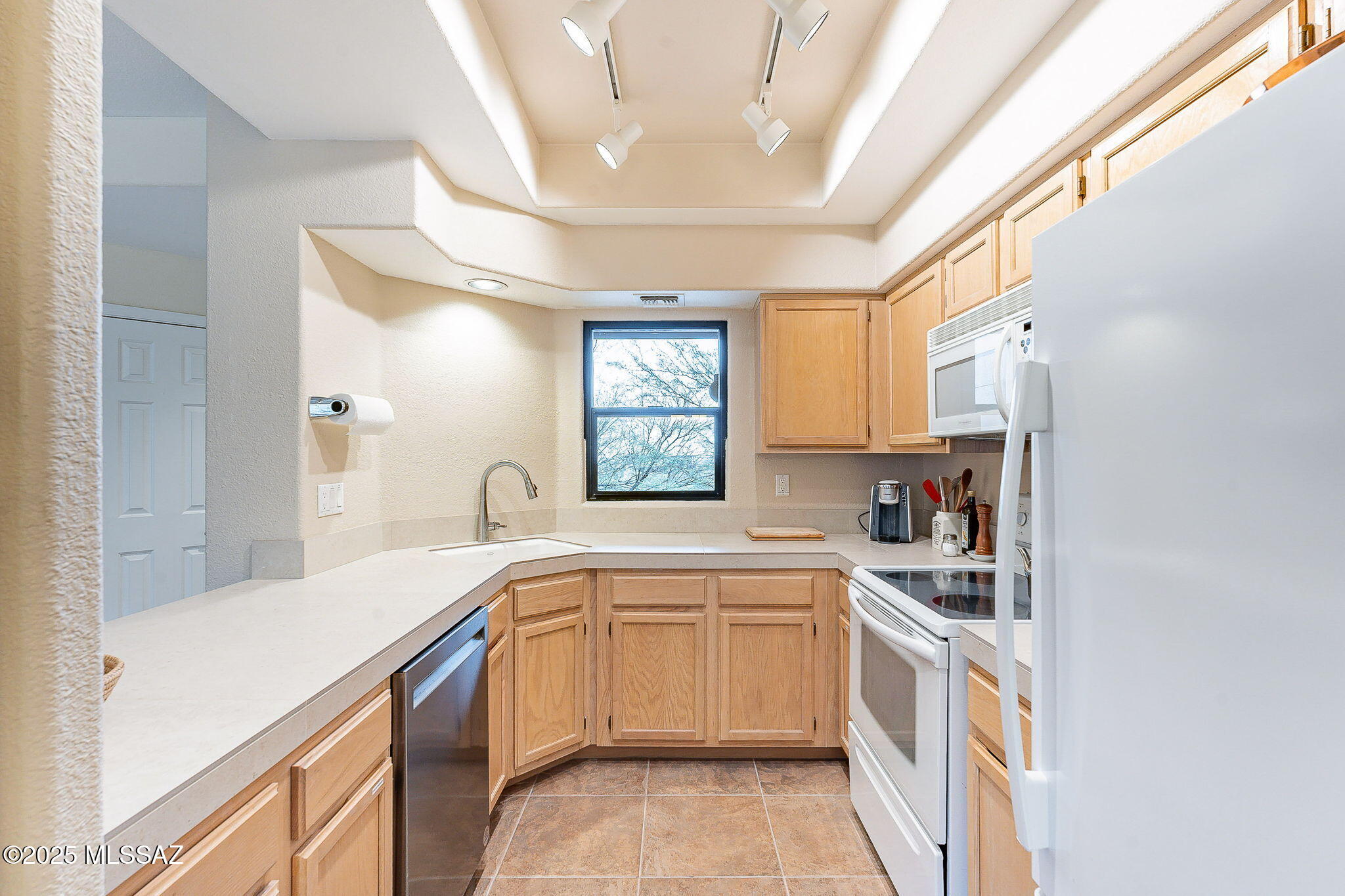 6655 N Canyon Crest Drive 21205