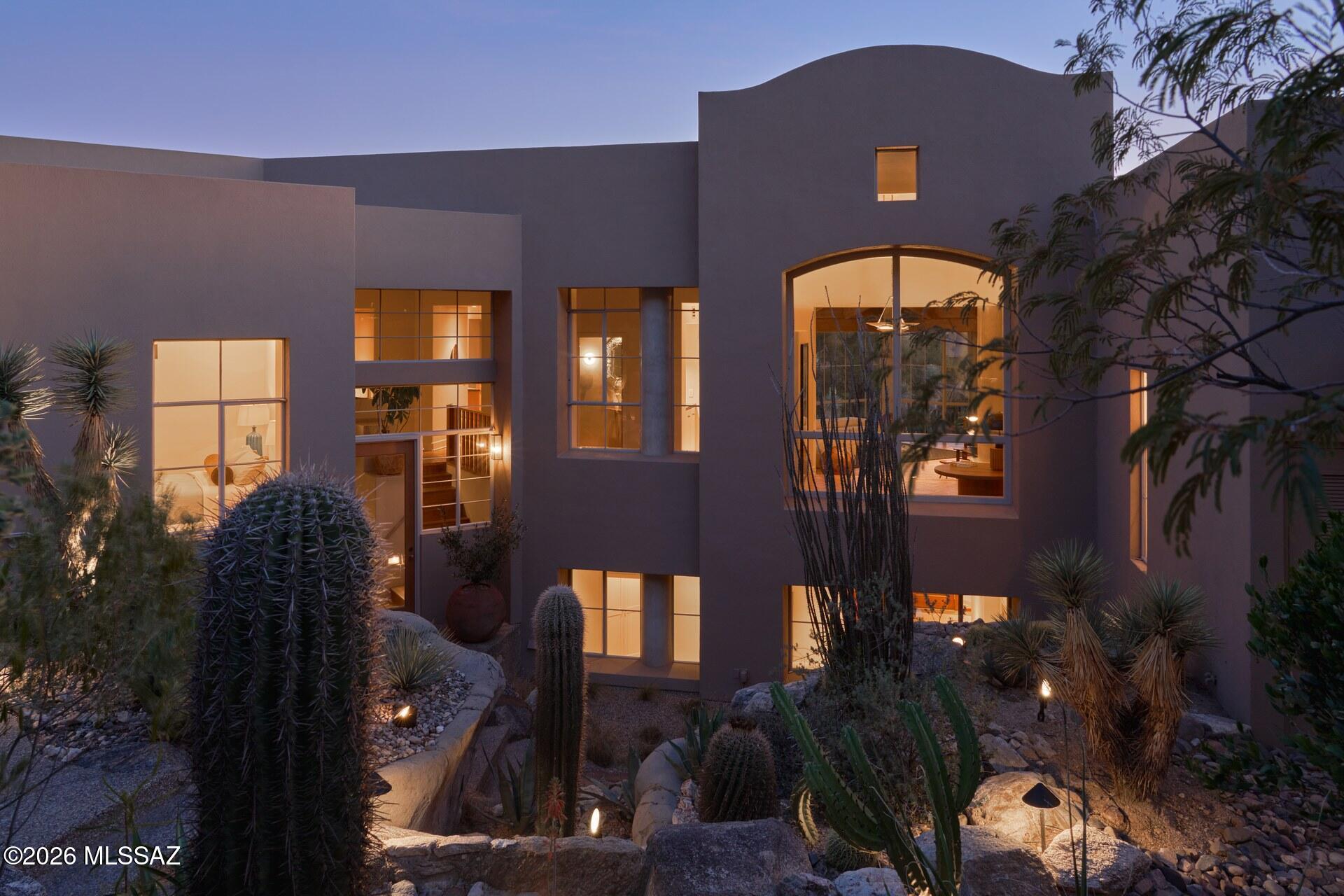 6482 N Ventana Canyon Drive