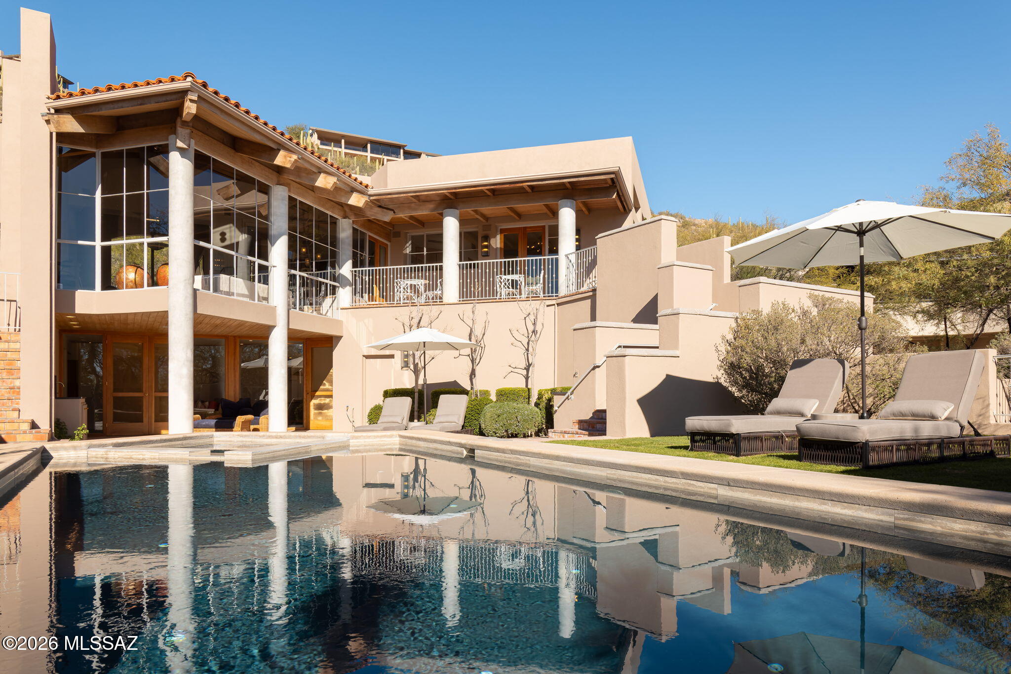 6482 N Ventana Canyon Drive