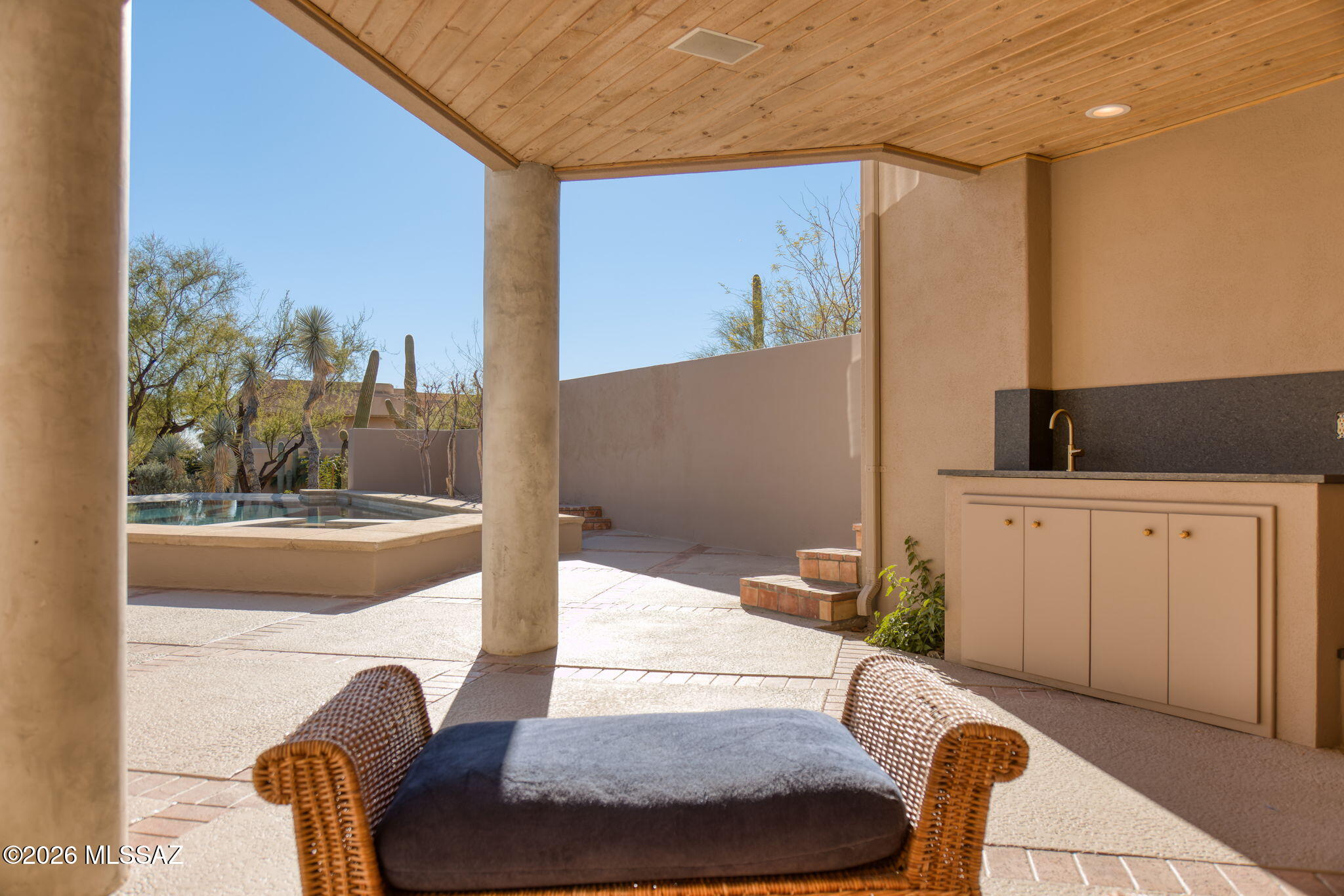 6482 N Ventana Canyon Drive