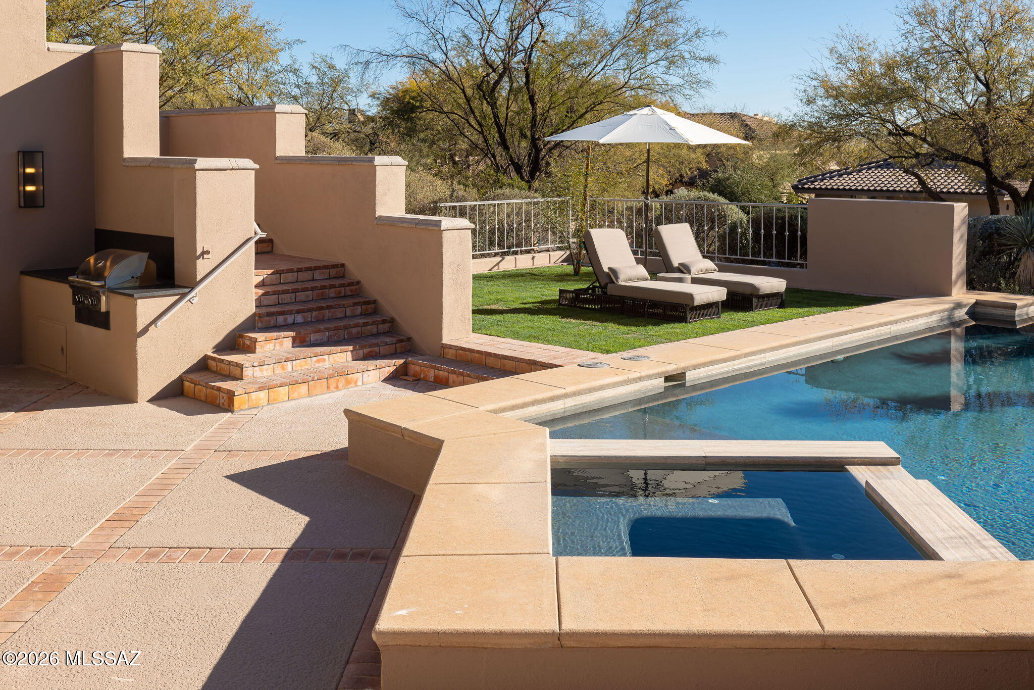 6482 N Ventana Canyon Drive