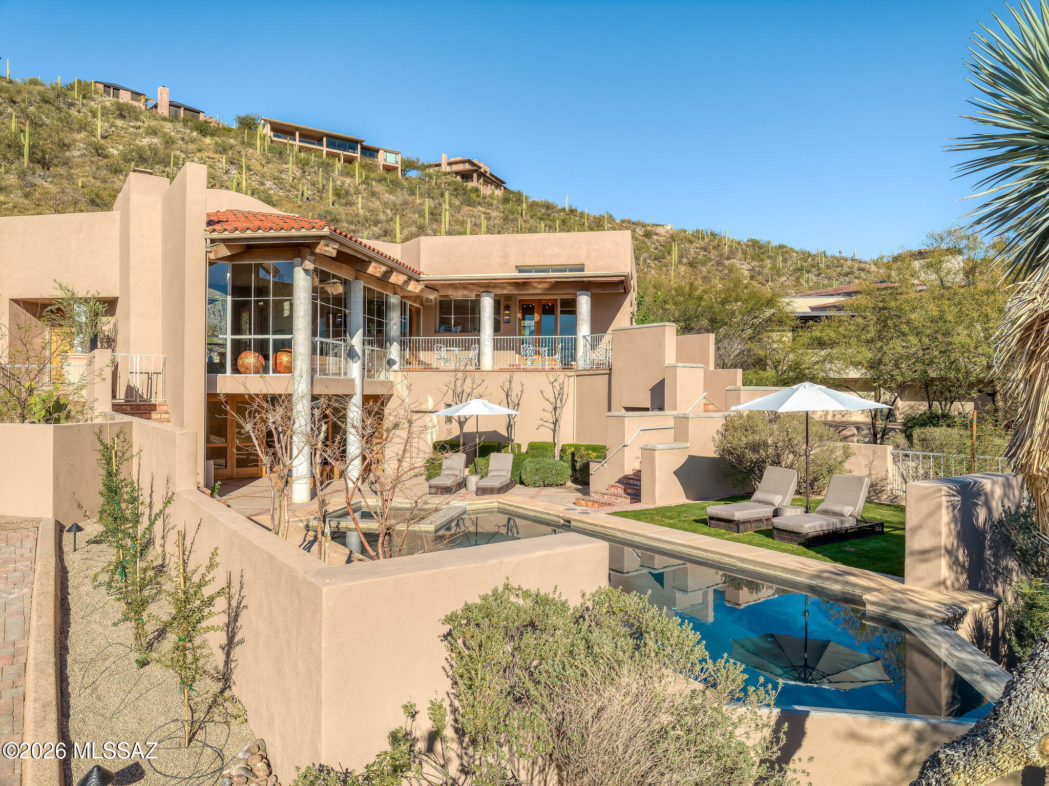 6482 N Ventana Canyon Drive