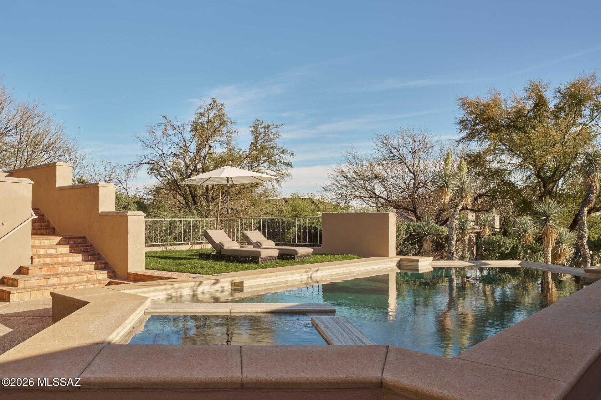6482 N Ventana Canyon Drive
