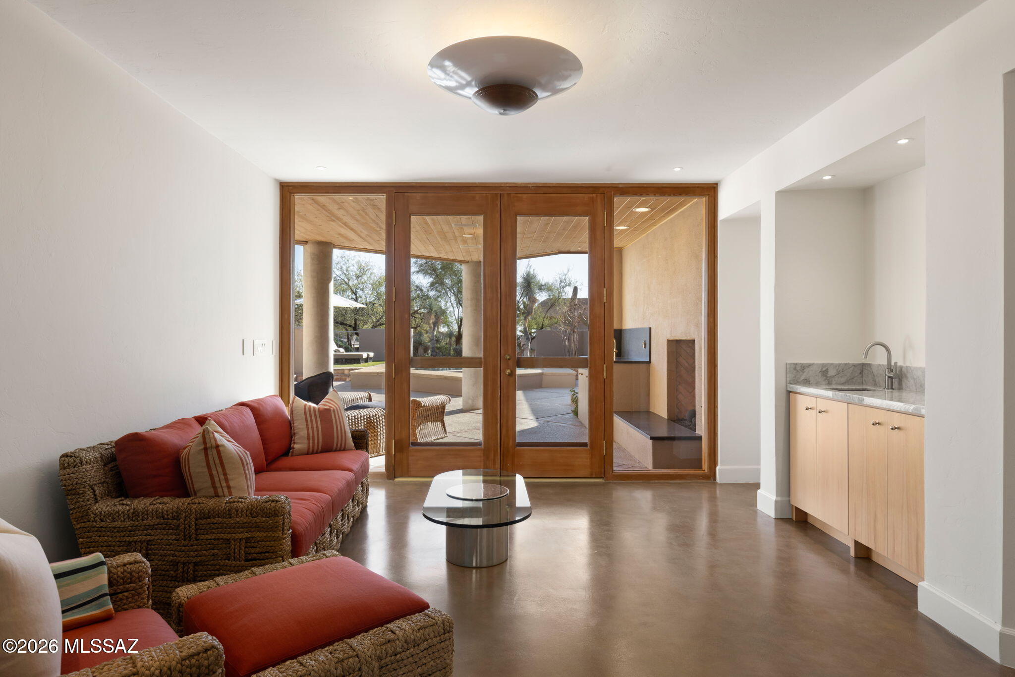 6482 N Ventana Canyon Drive