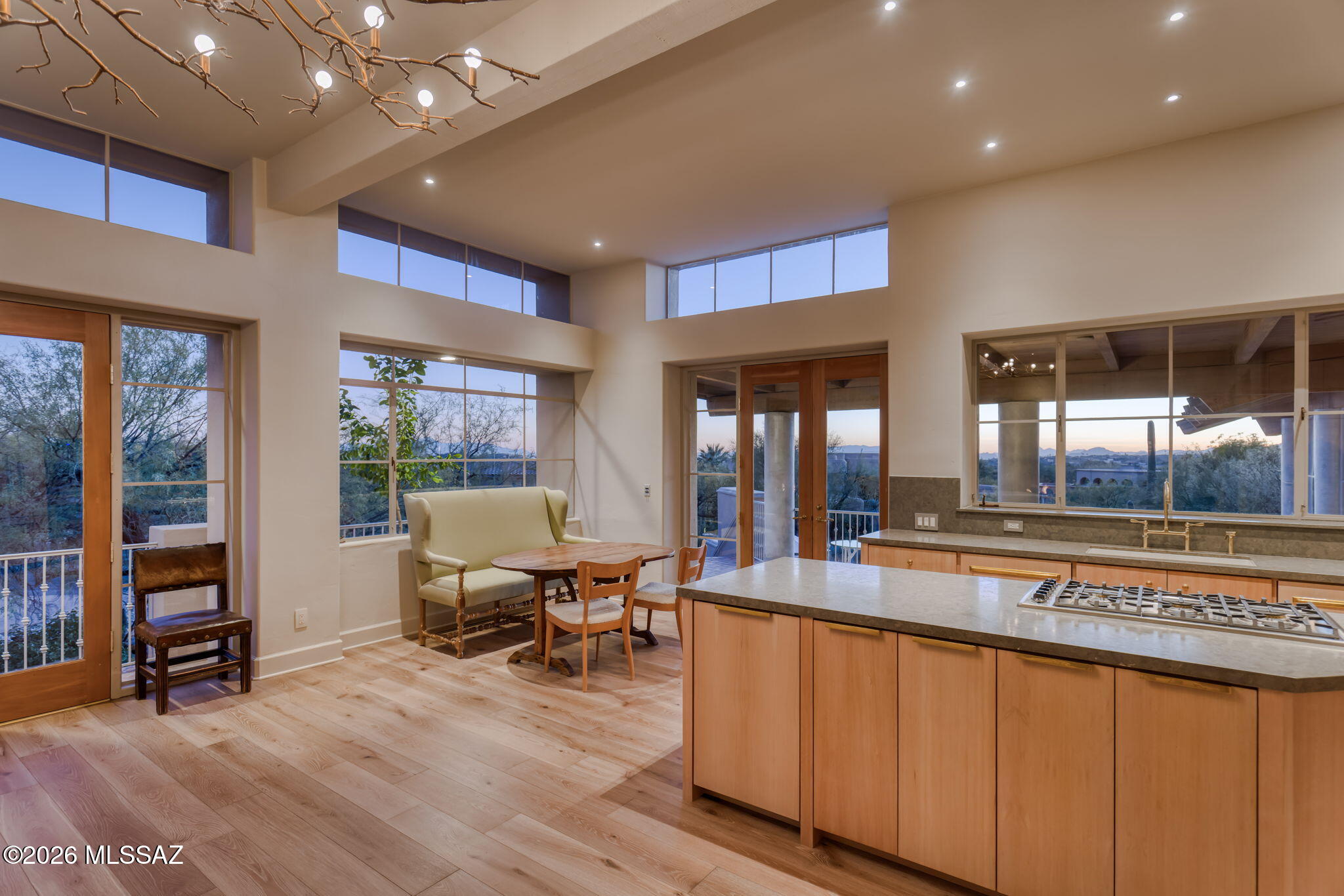 6482 N Ventana Canyon Drive