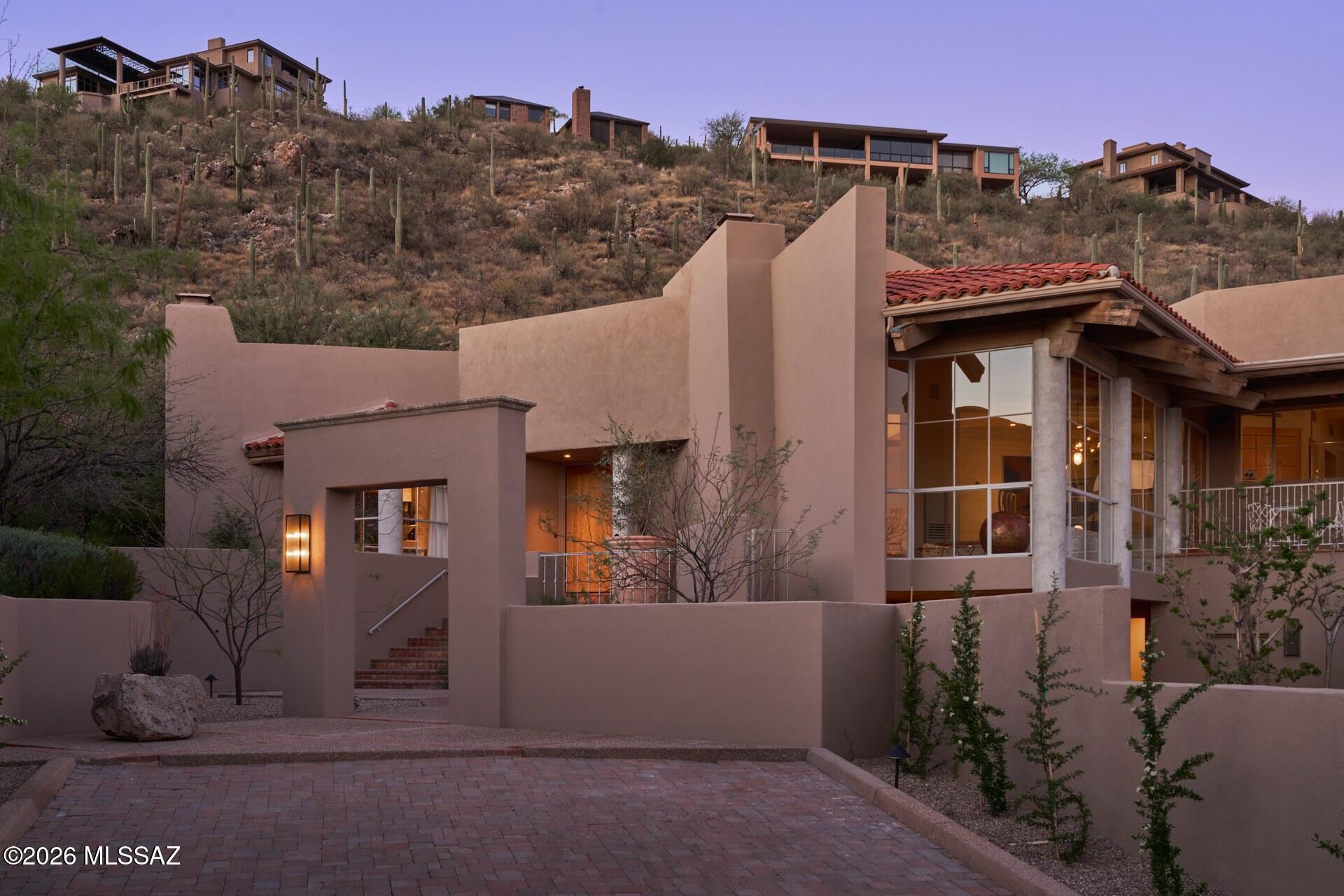 6482 N Ventana Canyon Drive