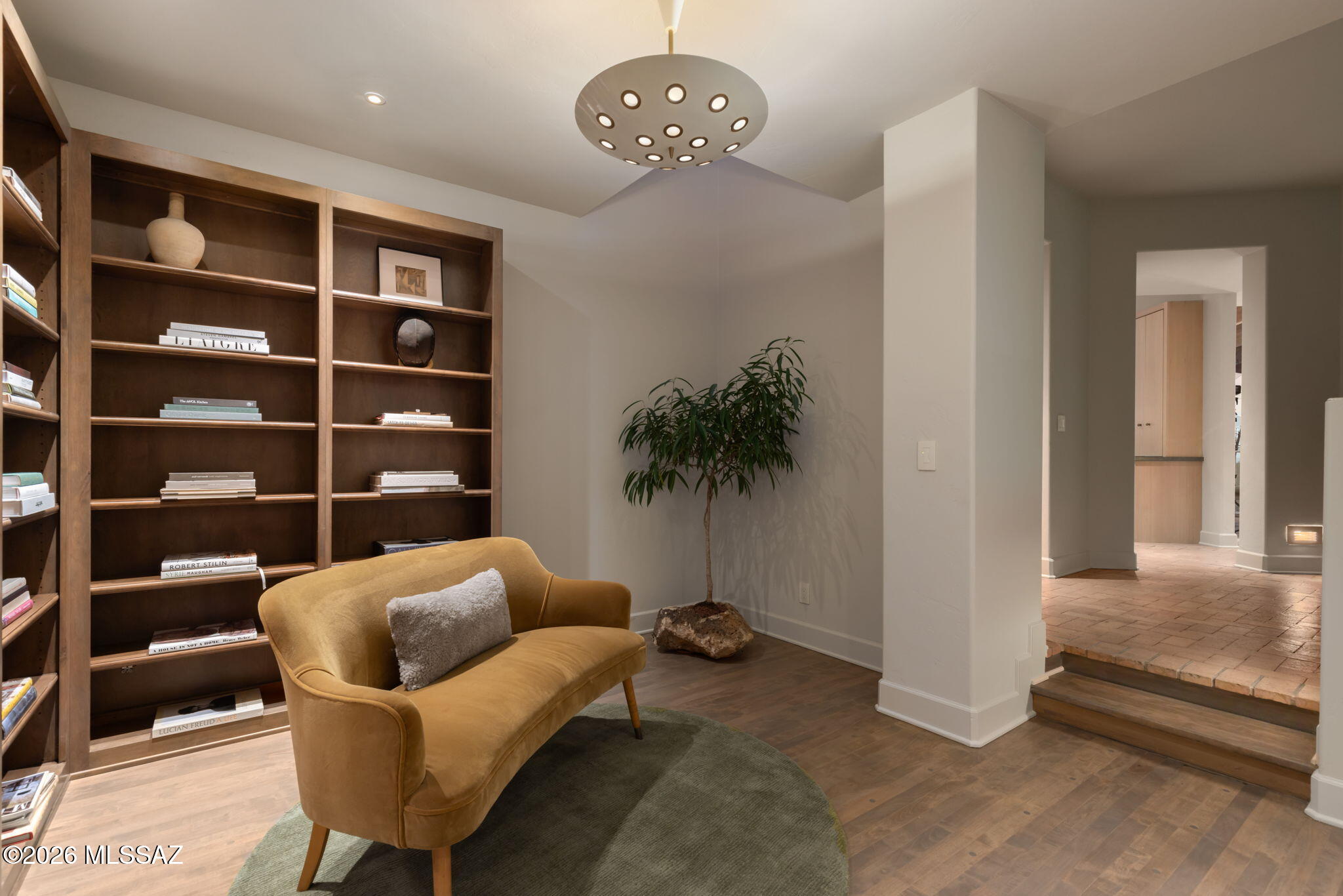 6482 N Ventana Canyon Drive