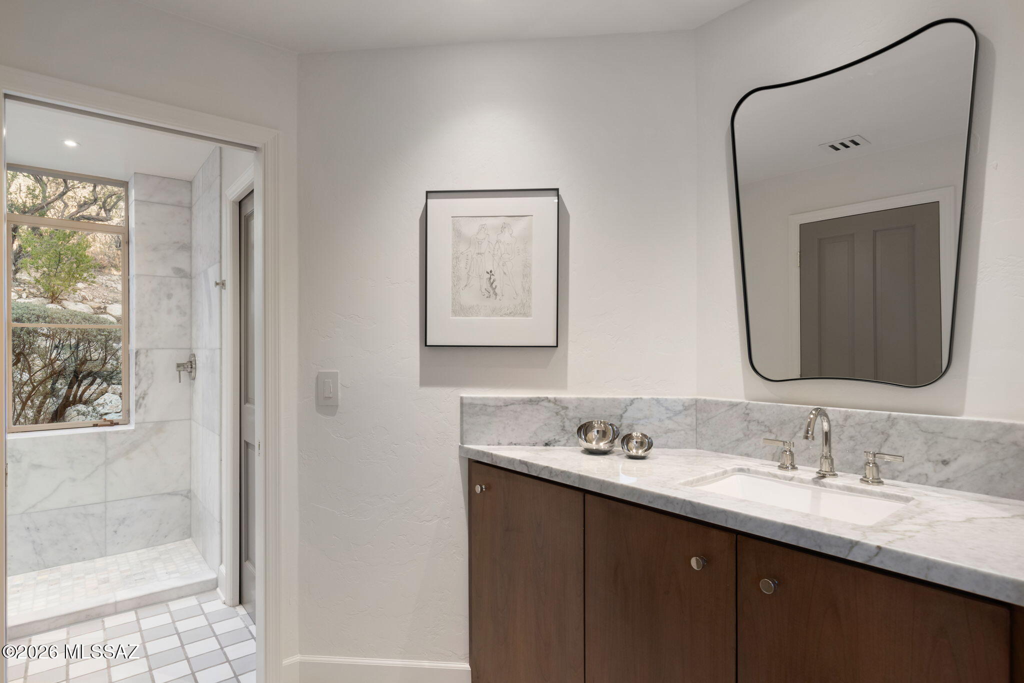 6482 N Ventana Canyon Drive