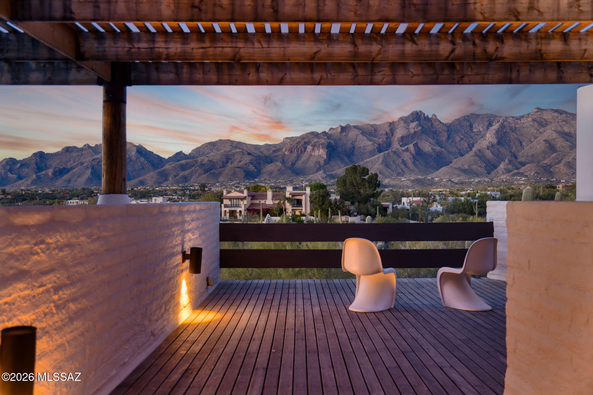 2801 E Camino Norberto