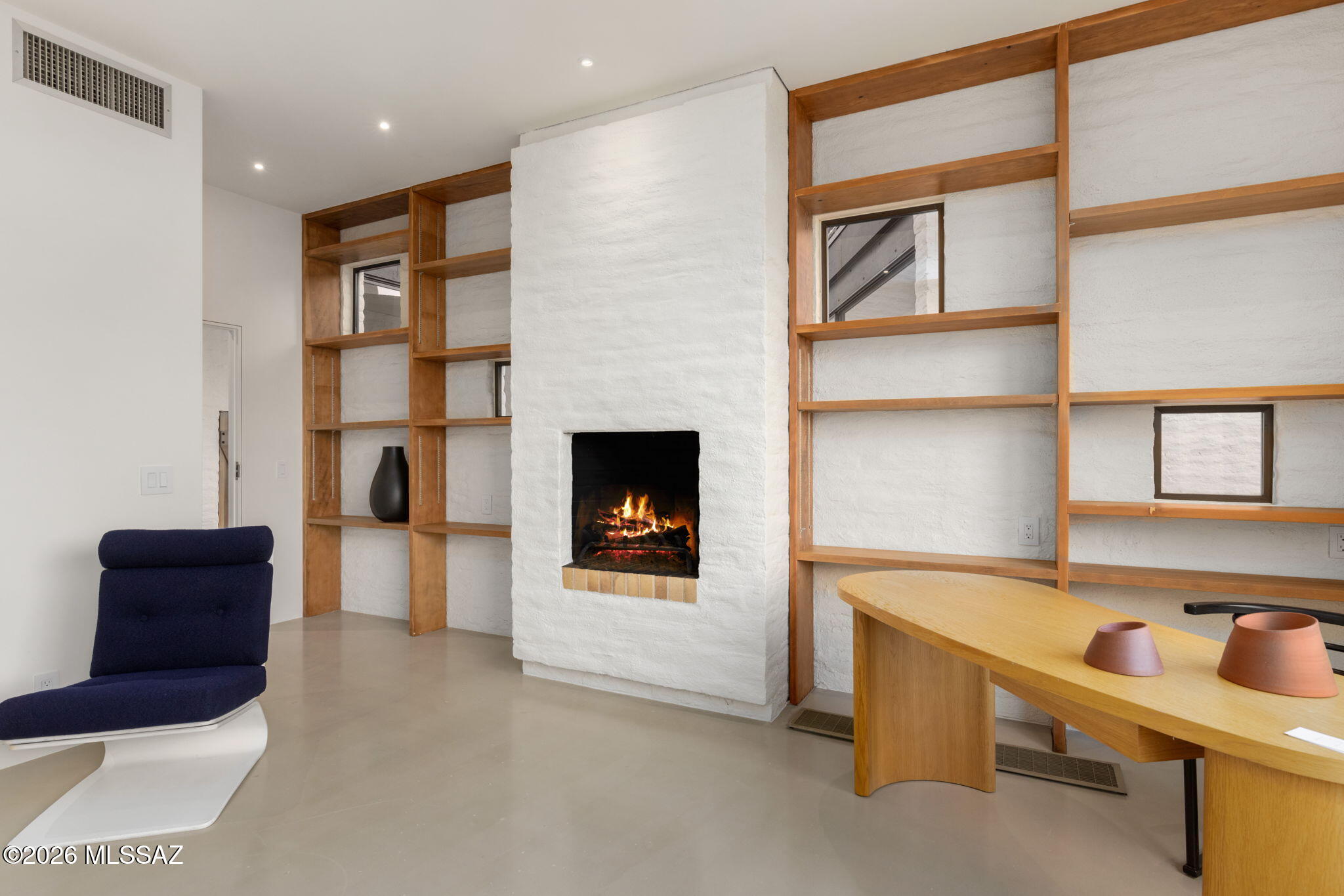 2801 E Camino Norberto