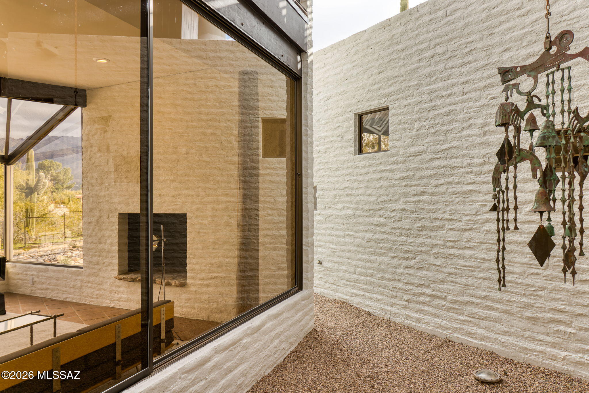 2801 E Camino Norberto