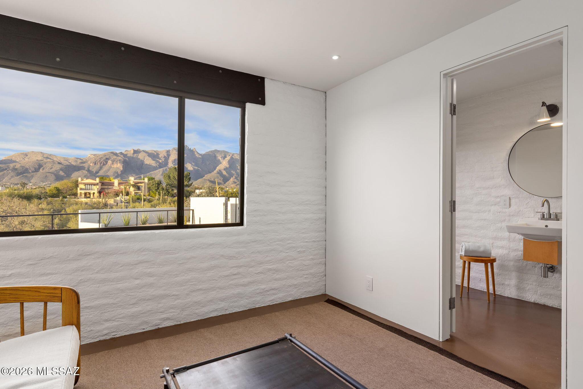 2801 E Camino Norberto