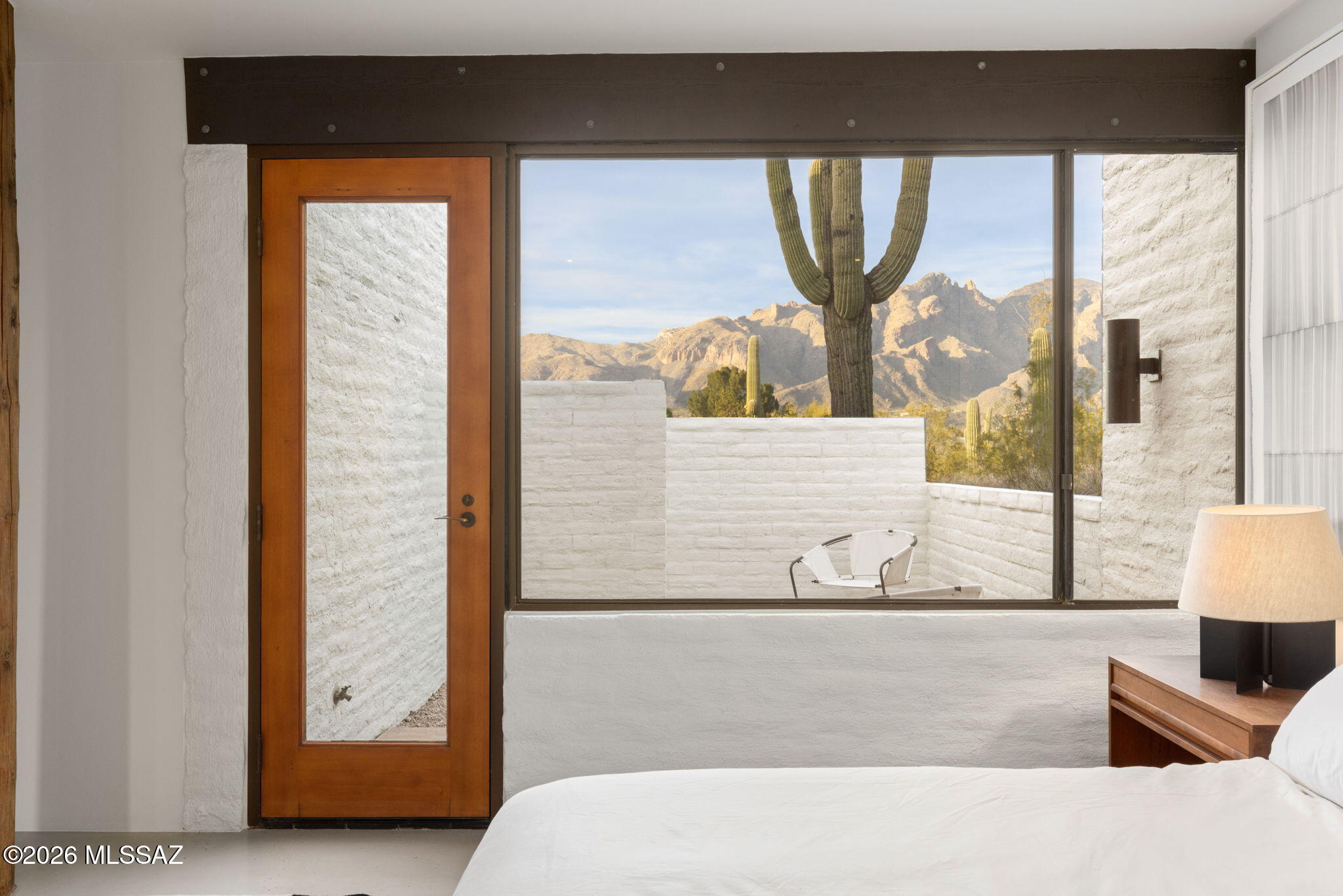 2801 E Camino Norberto