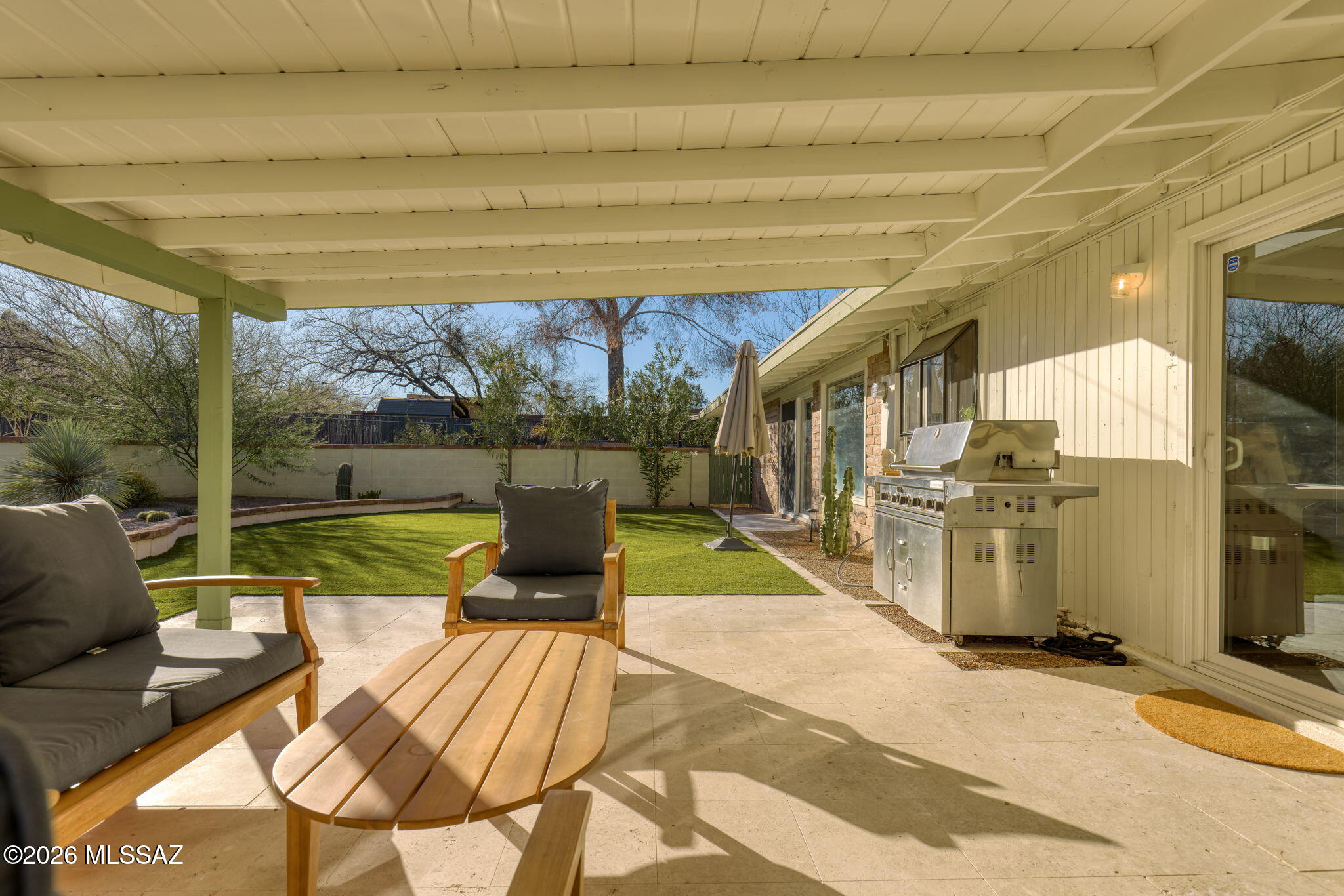 7076 E Arrowhead Drive