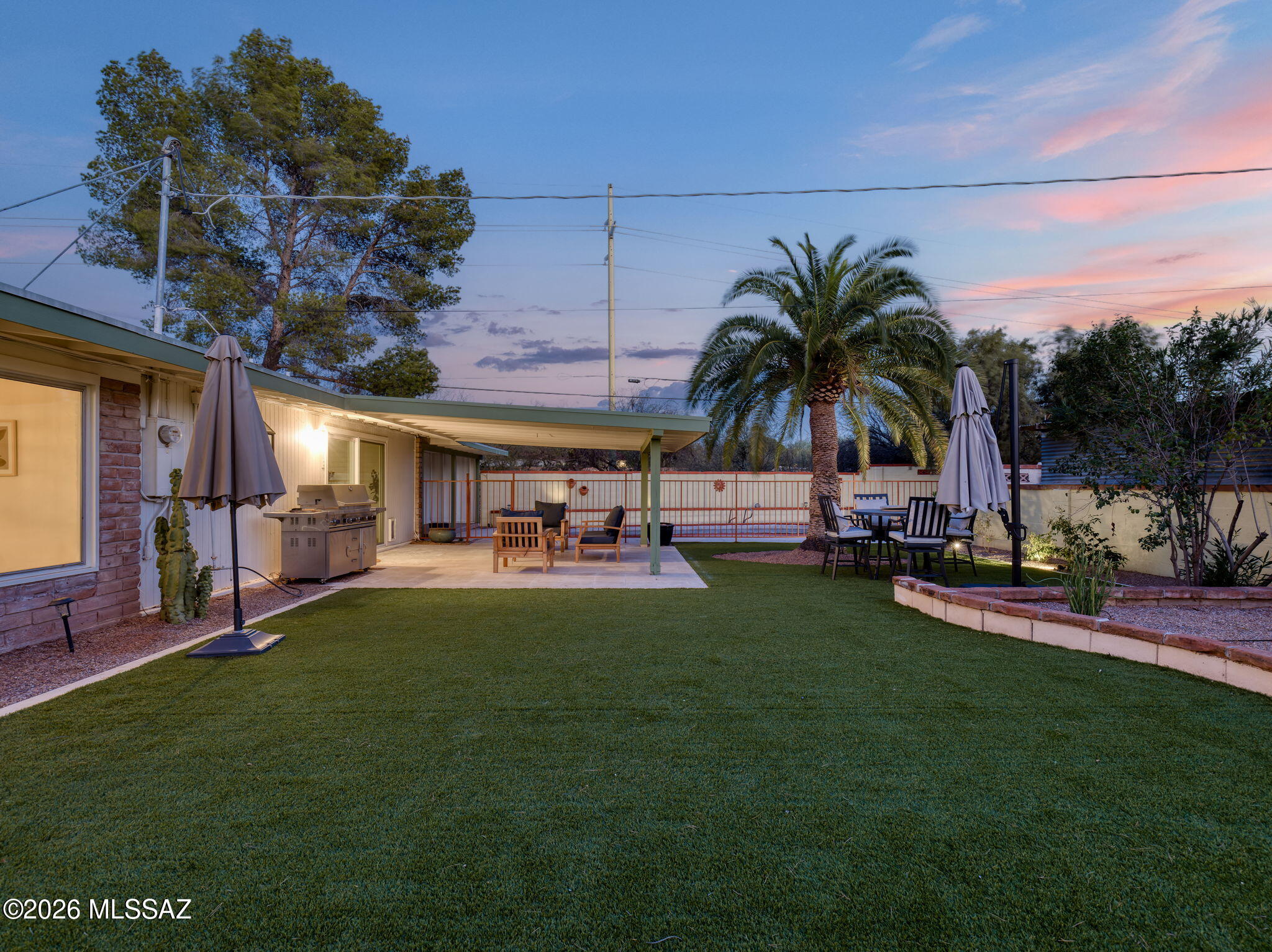 7076 E Arrowhead Drive