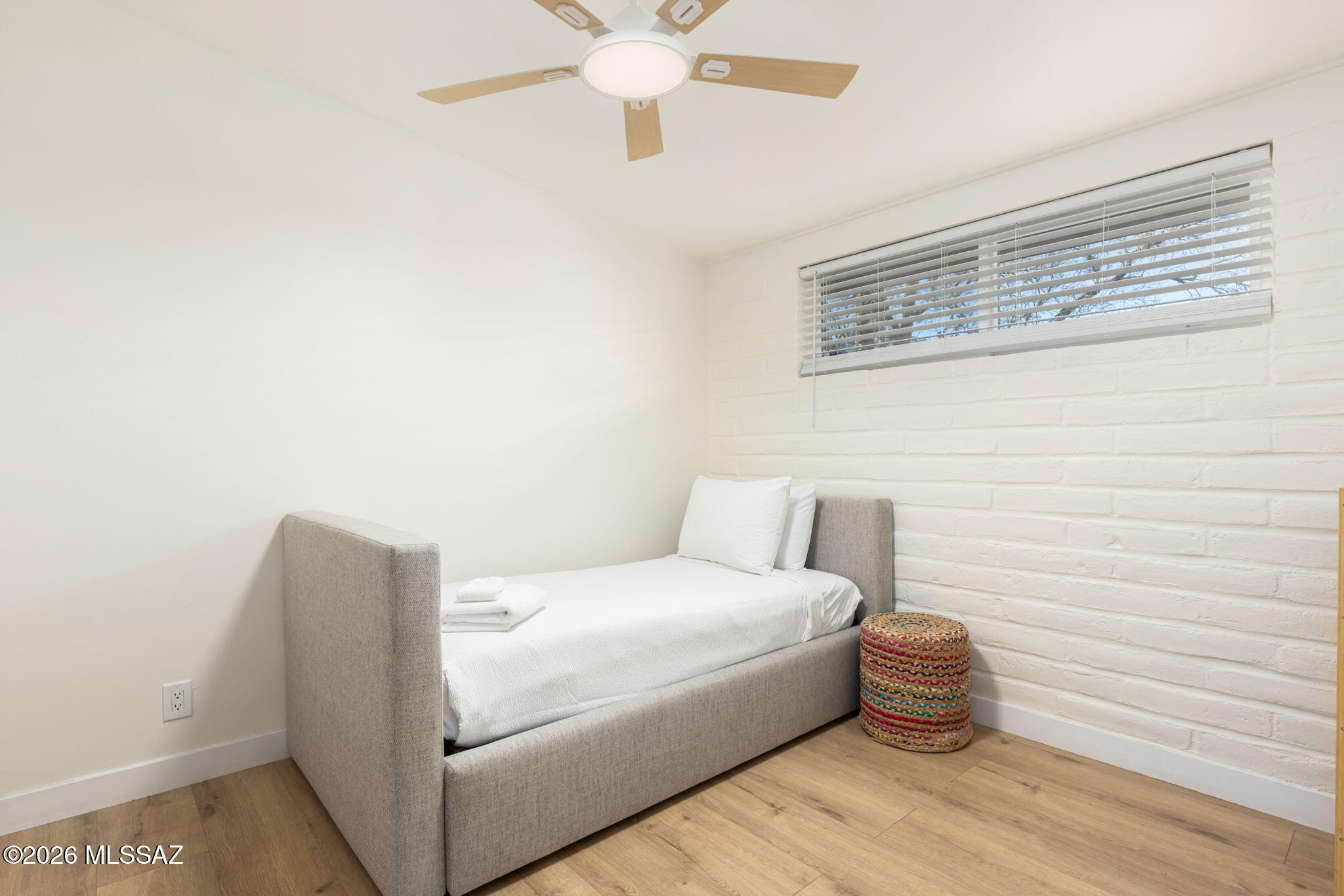 7076 E Arrowhead Drive