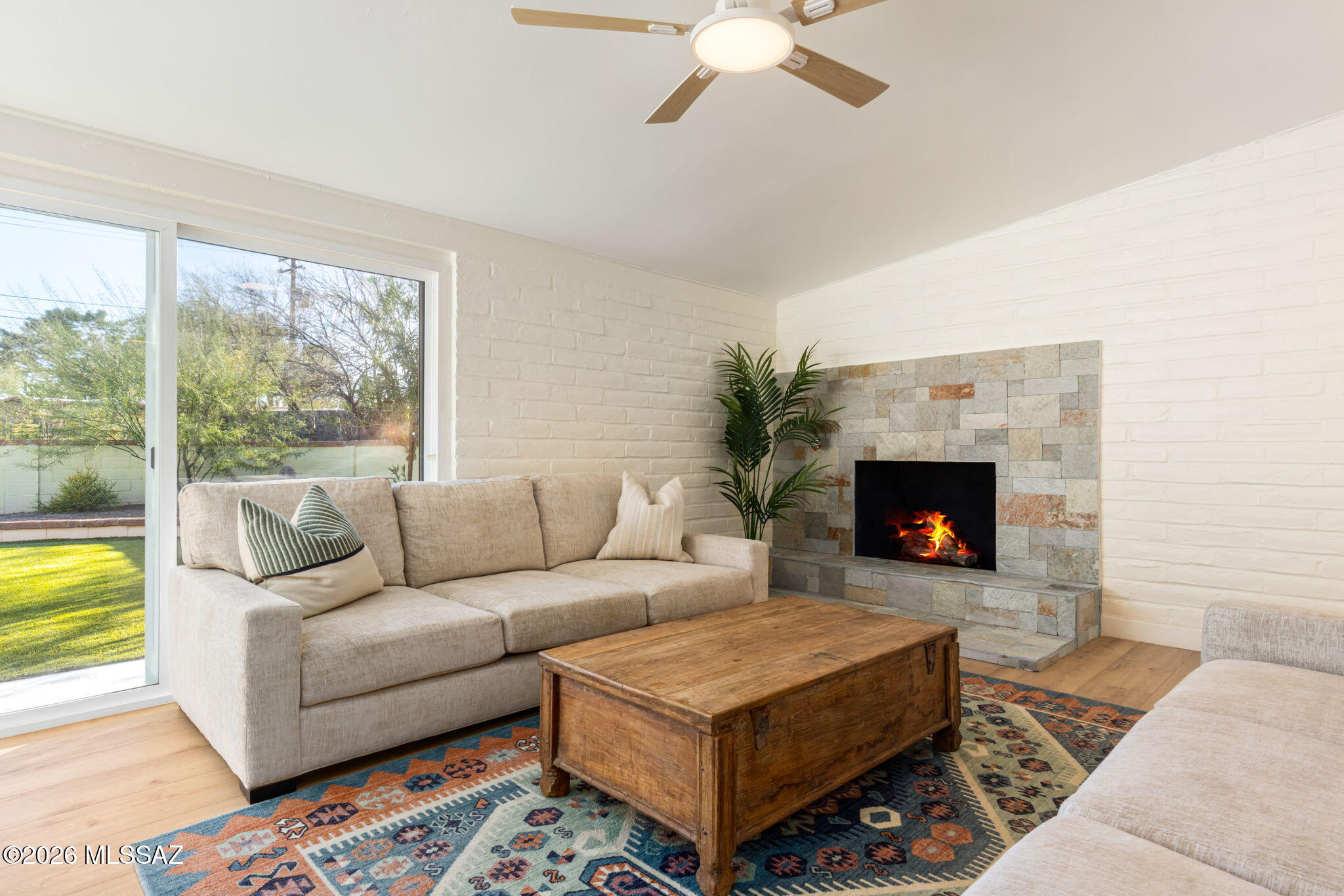 7076 E Arrowhead Drive