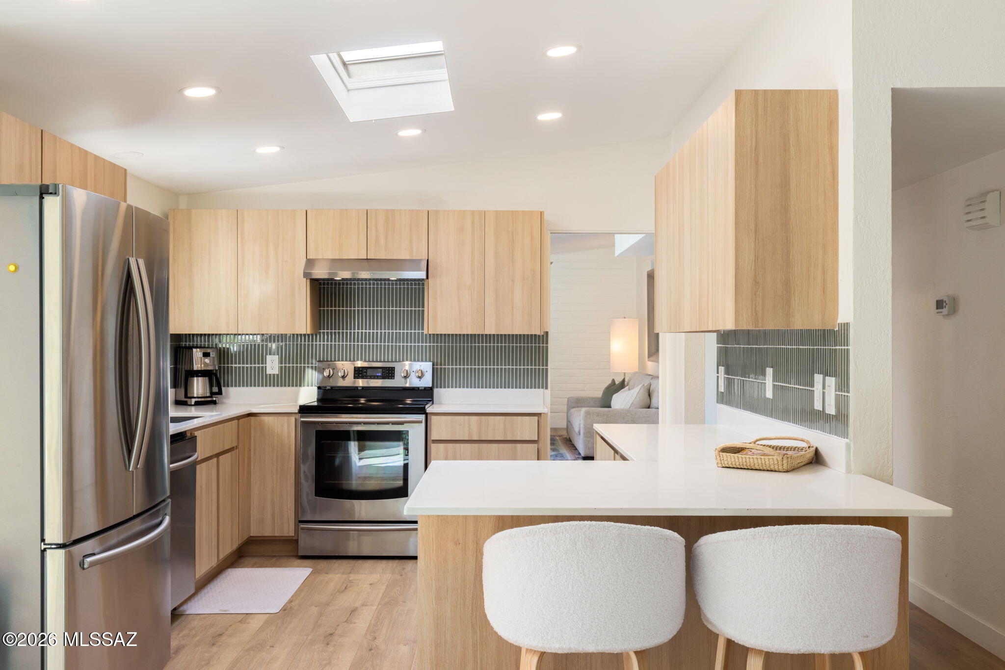 7076 E Arrowhead Drive