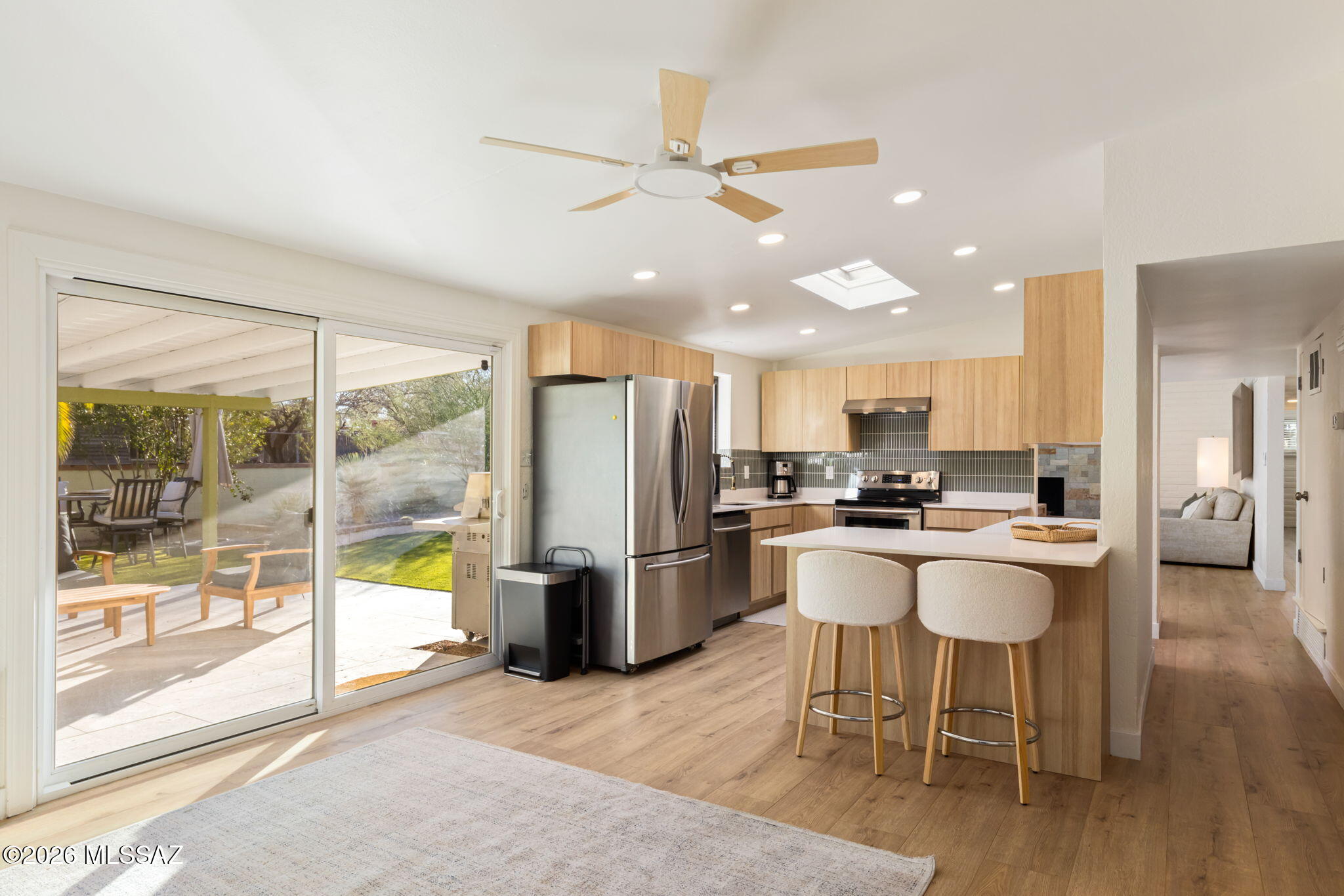 7076 E Arrowhead Drive