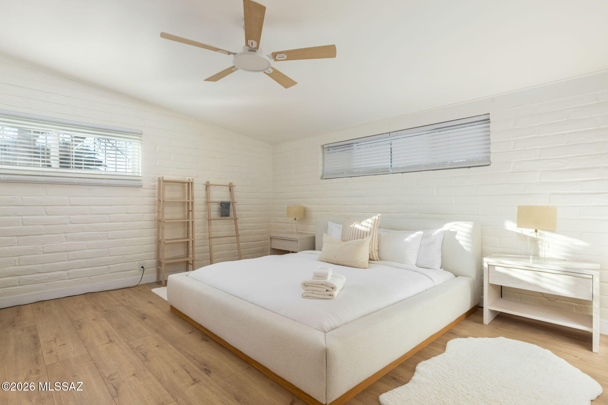 7076 E Arrowhead Drive