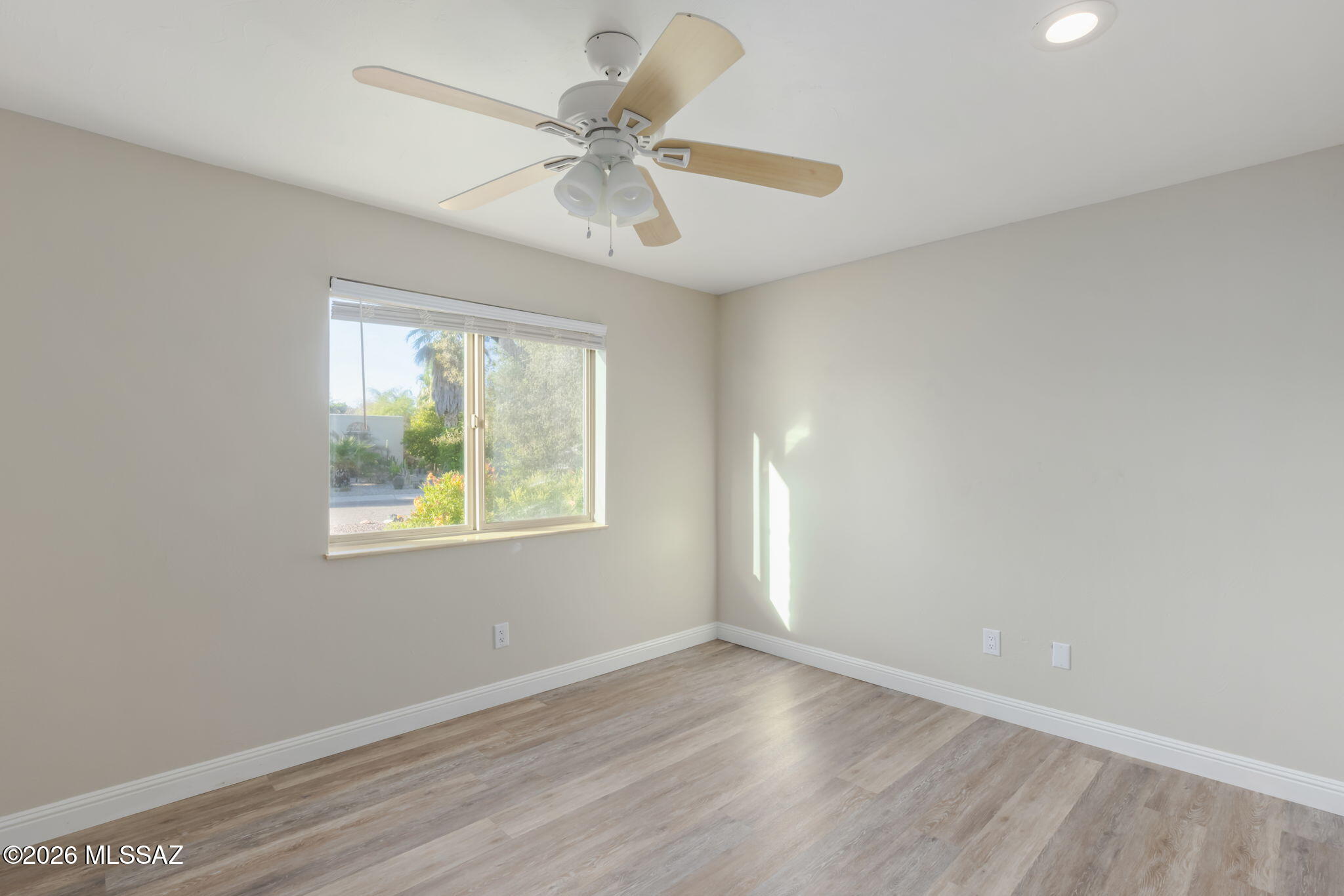 6861 E Hawthorne Circle