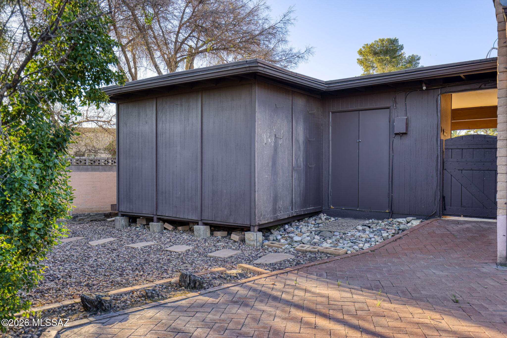 6861 E Hawthorne Circle