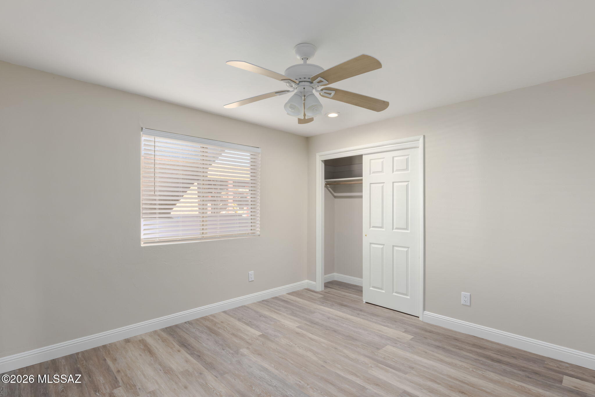 6861 E Hawthorne Circle