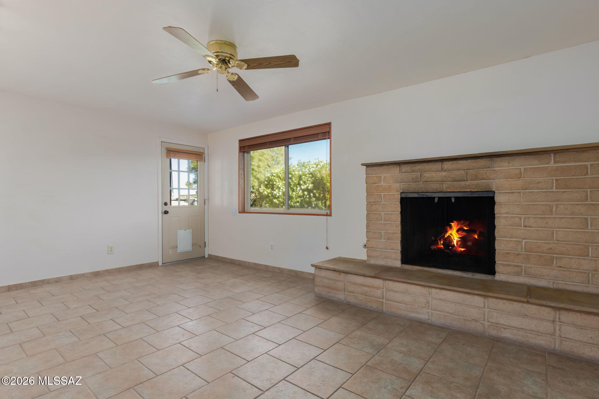 6861 E Hawthorne Circle