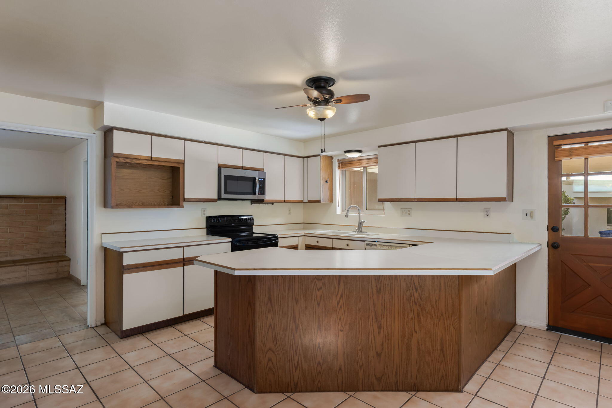 6861 E Hawthorne Circle