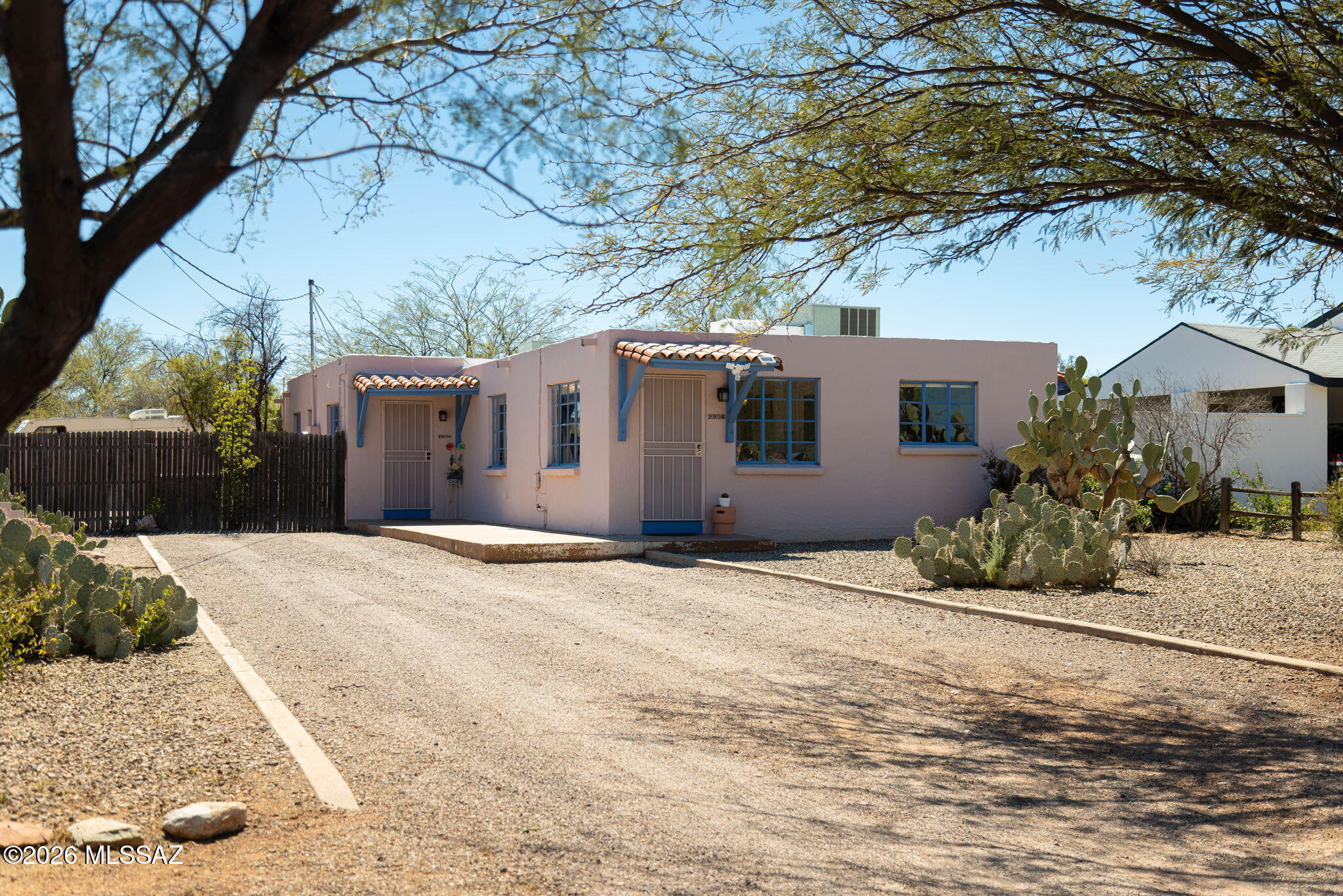 2936 E Edison Street