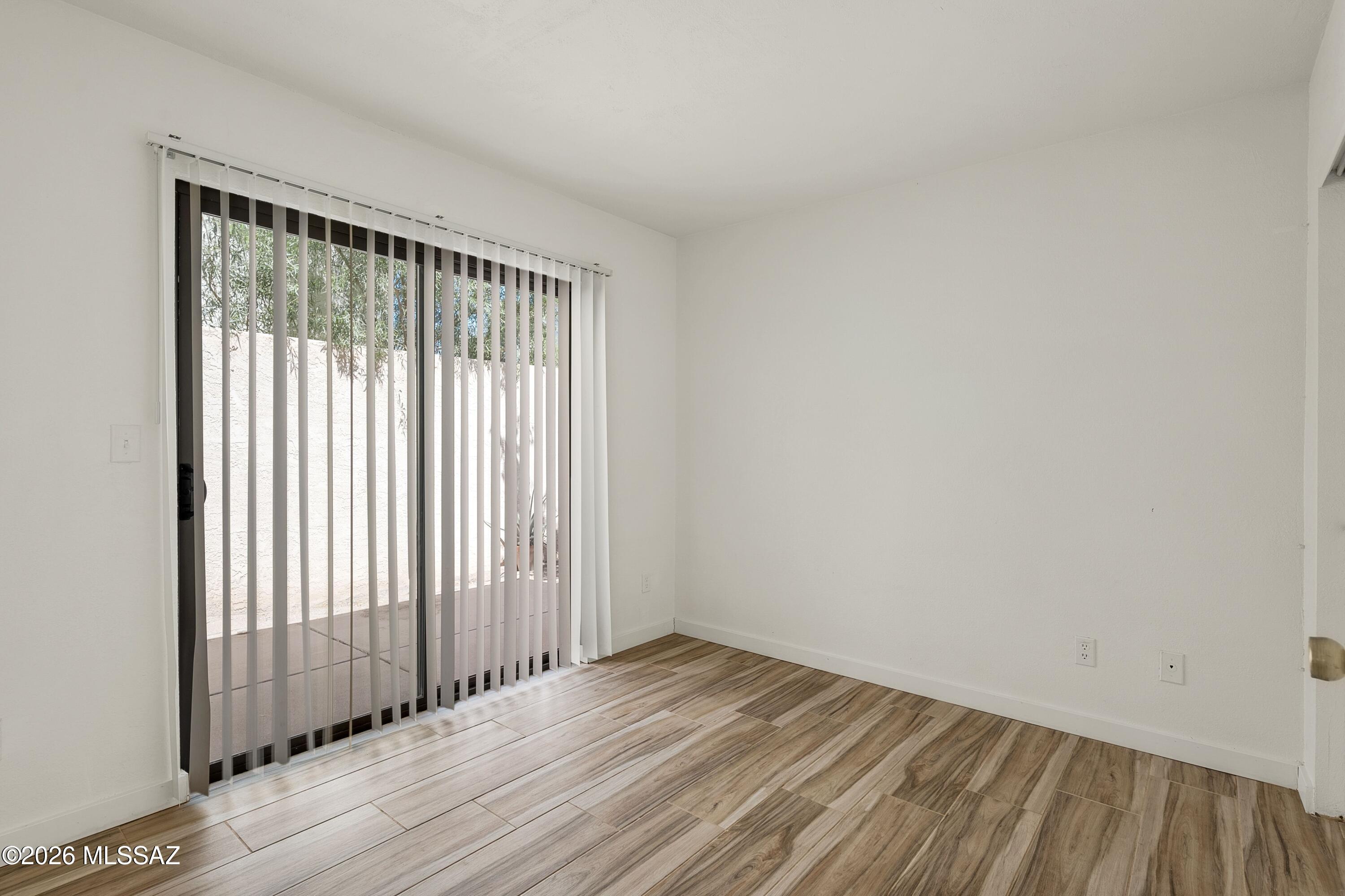 1432 W Calle Gallego