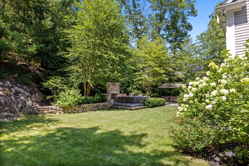 64 Yarmouth Rd
