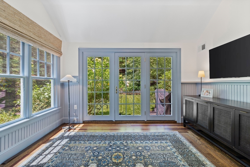 64 Yarmouth Rd