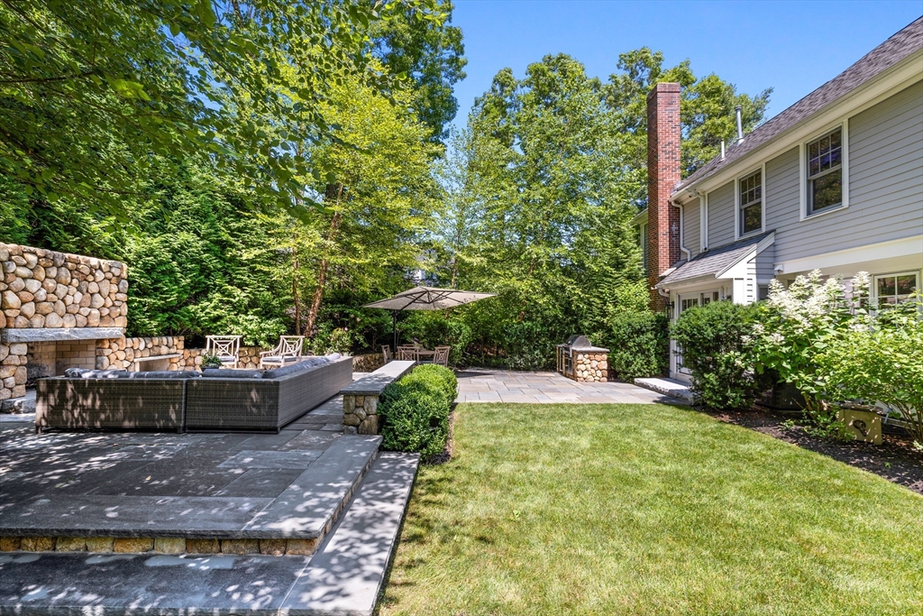 64 Yarmouth Rd