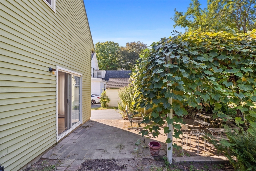20 Emmons St